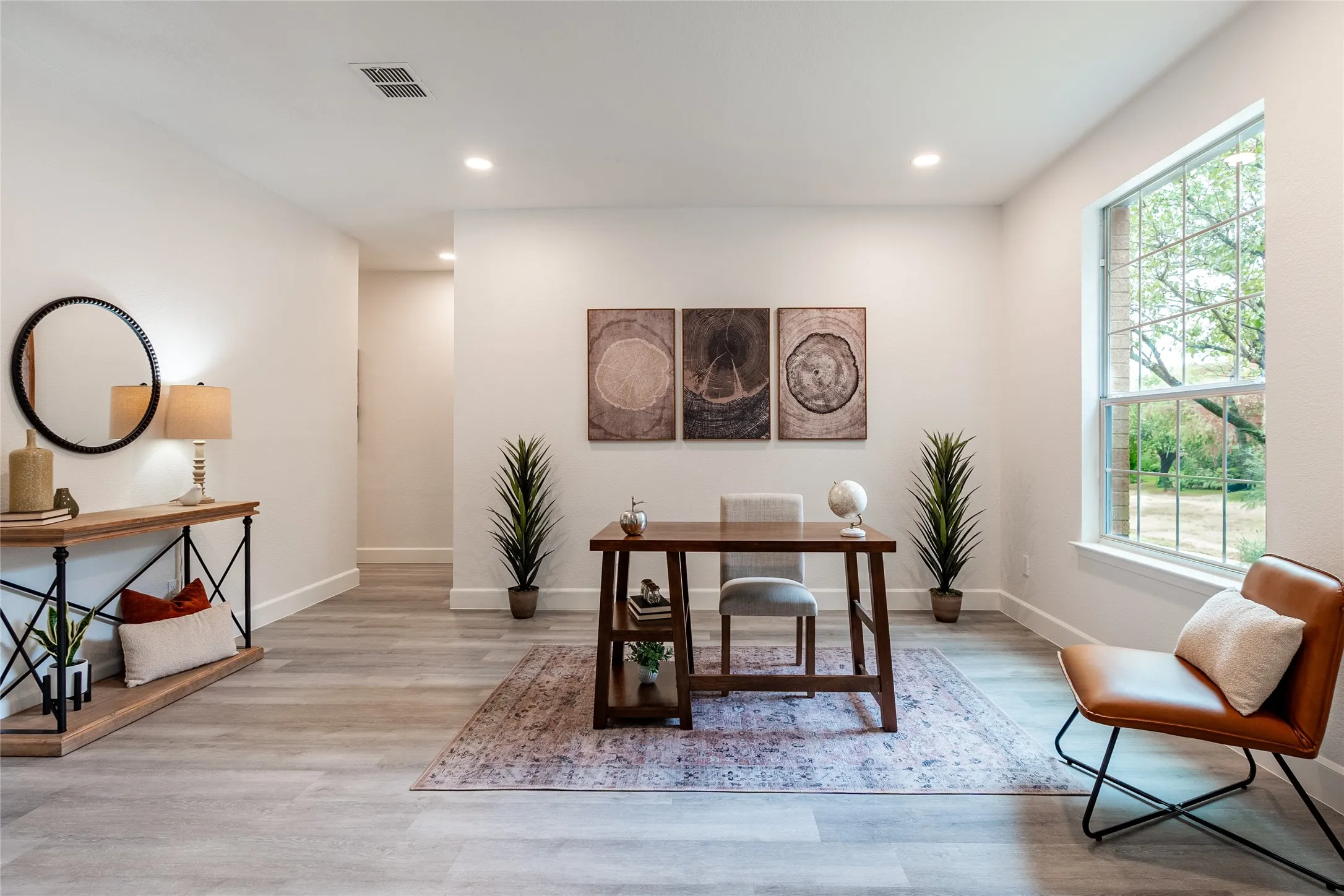 Single Family Residence For Sale in Rockwall County , 2837 Deer Ridge Drive, Rockwall, Texas 75032, 4 Bedroom, 3 Bathroom, 2 Garage spaces, 2,788 Sqft, built in 2003, mls#21376798, Real Estate Agent in Rockwall, Homes For Sale in Rockwall county, Homes For Sale in Rockwall, Realtor in Rockwall Texas, Real Estate Brokerage Independent Realty Texas, Luminita Cordes Realtor
