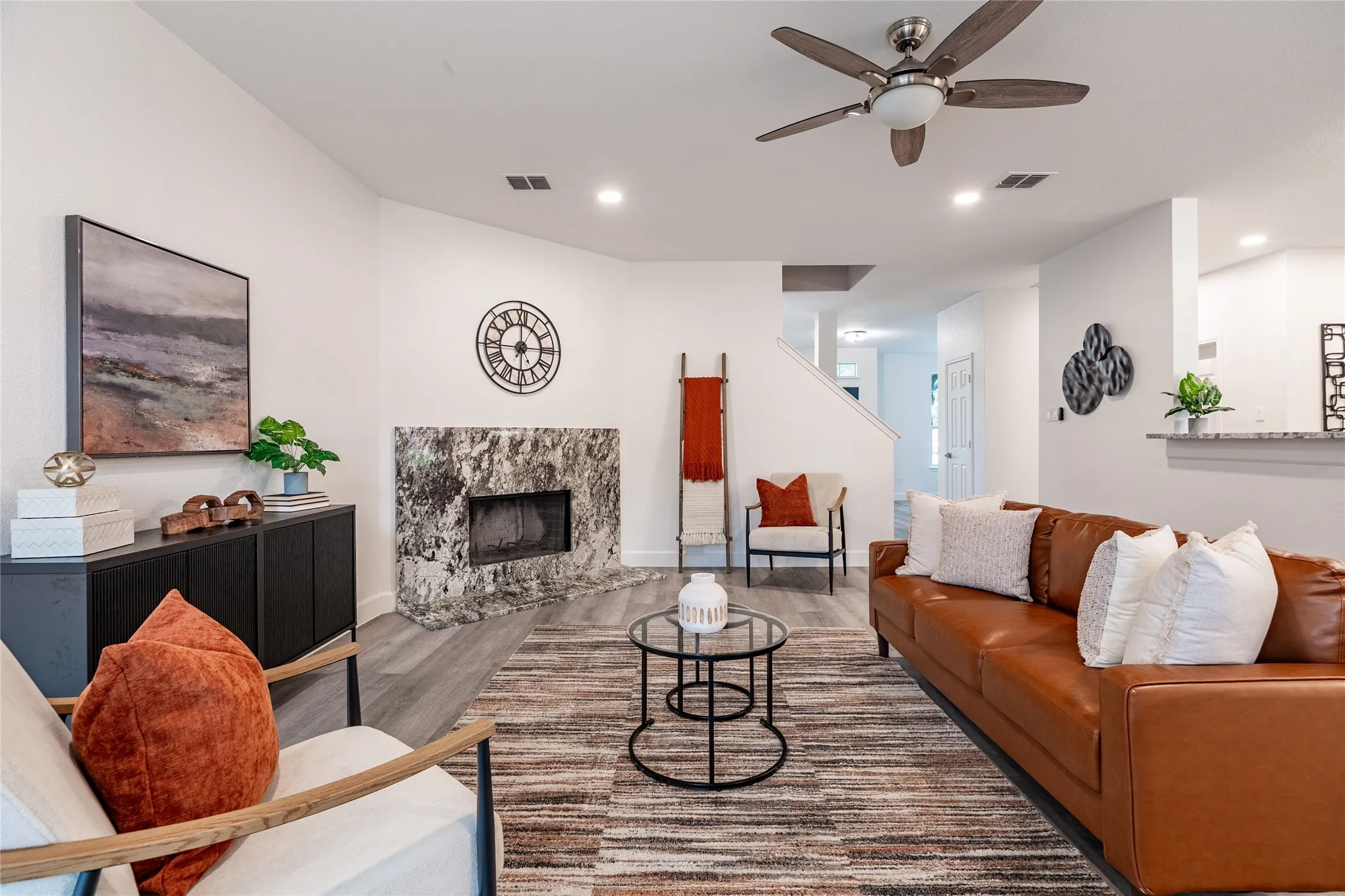 Single Family Residence For Sale in Rockwall County , 2837 Deer Ridge Drive, Rockwall, Texas 75032, 4 Bedroom, 3 Bathroom, 2 Garage spaces, 2,788 Sqft, built in 2003, mls#21376798, Real Estate Agent in Rockwall, Homes For Sale in Rockwall county, Homes For Sale in Rockwall, Realtor in Rockwall Texas, Real Estate Brokerage Independent Realty Texas, Luminita Cordes Realtor