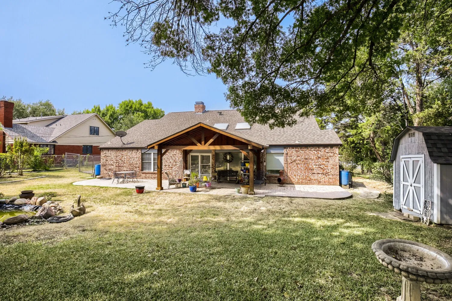 Single Family Residence For Sale in Dallas County , 1538 Highland Road, Dallas, Texas 75218, 3 Bedroom, 3 Bathroom, Garage spaces, 2,651 Sqft, built in 1982, mls#21400320, Real Estate Agent in Dallas, Homes For Sale in Dallas county, Homes For Sale in Dallas, Realtor in Dallas Texas, Real Estate Brokerage Independent Realty Texas, Luminita Cordes Realtor