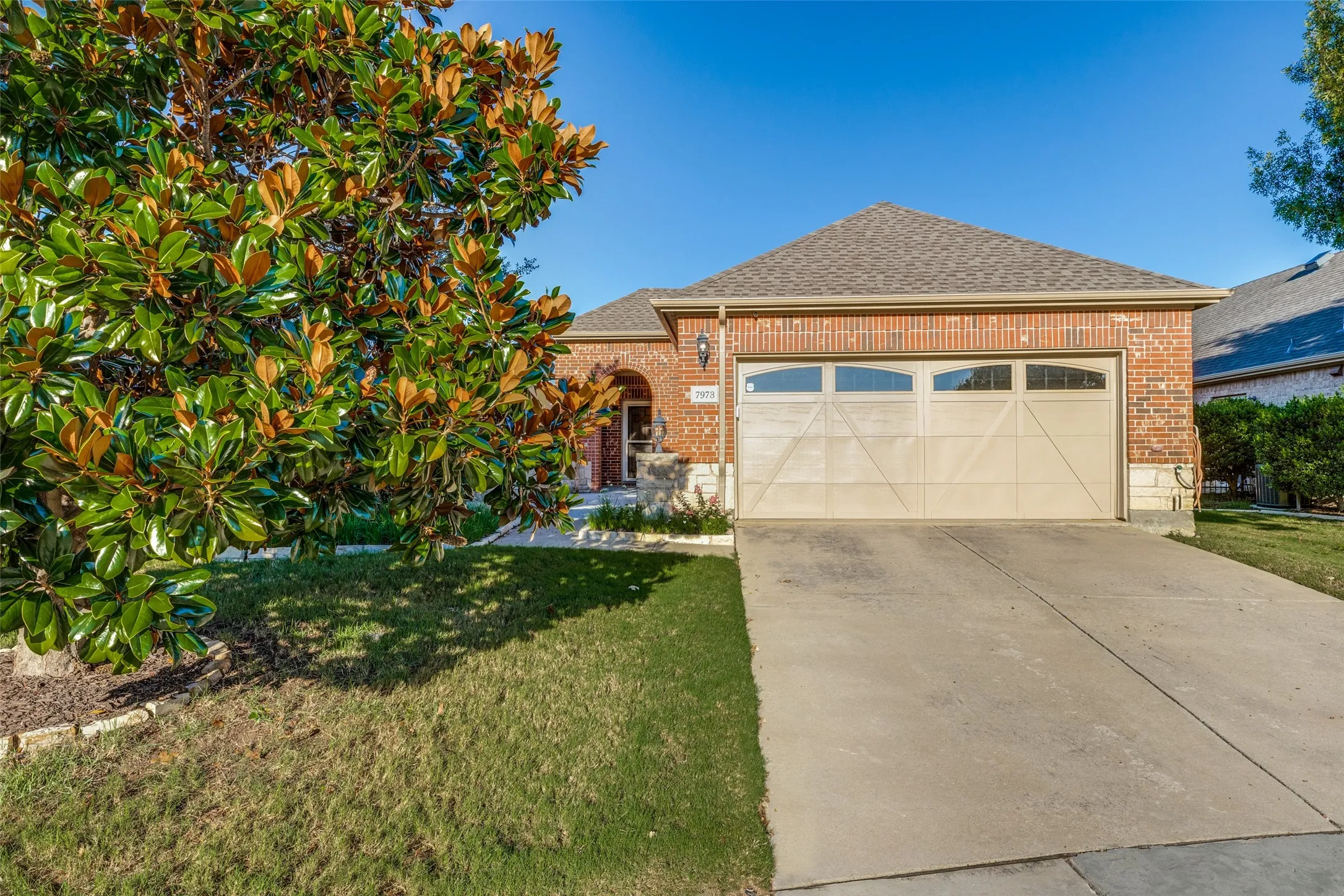 Single Family Residence For Sale in Denton County , 7973 Palmer Court, Frisco, Texas 75036, 2 Bedroom, 2 Bathroom, 2 Garage spaces, 1,438 Sqft, built in 2007, mls#21400615, Real Estate Agent in Frisco, Homes For Sale in Denton county, Homes For Sale in Frisco, Realtor in Frisco Texas, Real Estate Brokerage Independent Realty Texas, Luminita Cordes Realtor