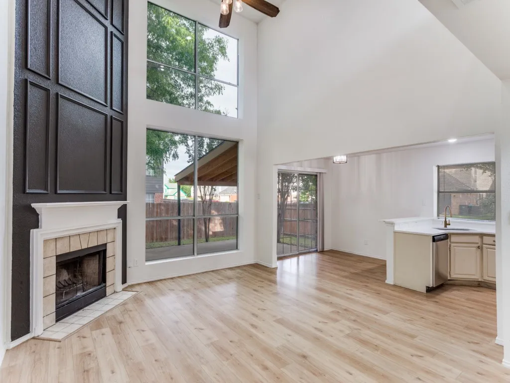 Single Family Residence For Rent in Tarrant County , 3100 Kathy Lane, Fort Worth, Texas 76123, 4 Bedroom, 3 Bathroom, 2 Garage spaces, 2,472 Sqft, built in 1989, mls#21402892, Real Estate Agent in Fort Worth, Homes For Rent in Tarrant county, Homes For Rent in Fort Worth, Realtor in Fort Worth Texas, Real Estate Brokerage Independent Realty Texas, Luminita Cordes Realtor