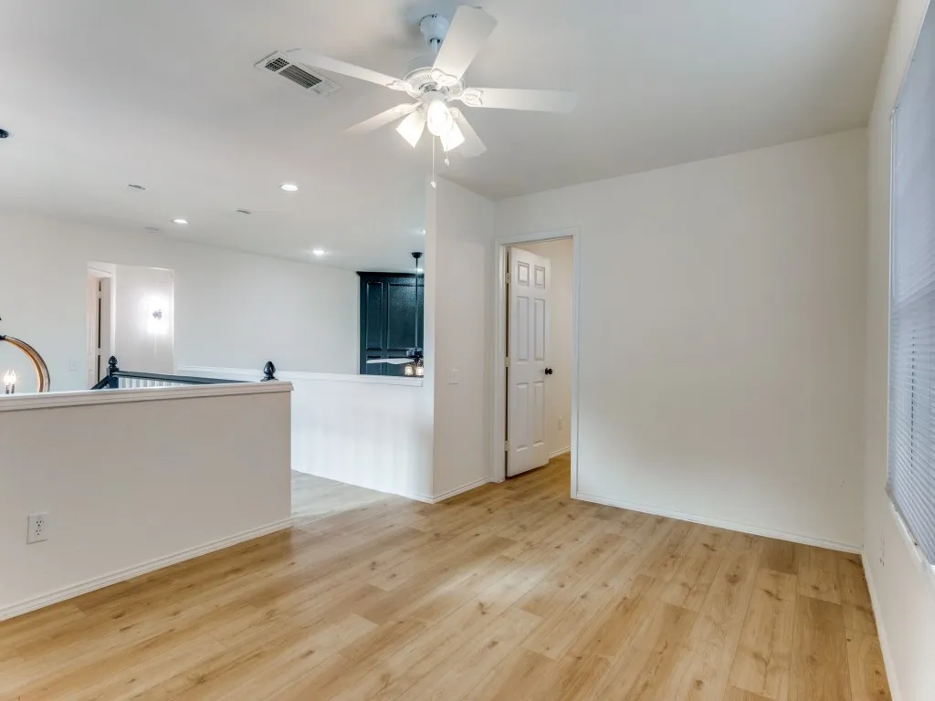 Single Family Residence For Rent in Tarrant County , 3100 Kathy Lane, Fort Worth, Texas 76123, 4 Bedroom, 3 Bathroom, 2 Garage spaces, 2,472 Sqft, built in 1989, mls#21402892, Real Estate Agent in Fort Worth, Homes For Rent in Tarrant county, Homes For Rent in Fort Worth, Realtor in Fort Worth Texas, Real Estate Brokerage Independent Realty Texas, Luminita Cordes Realtor