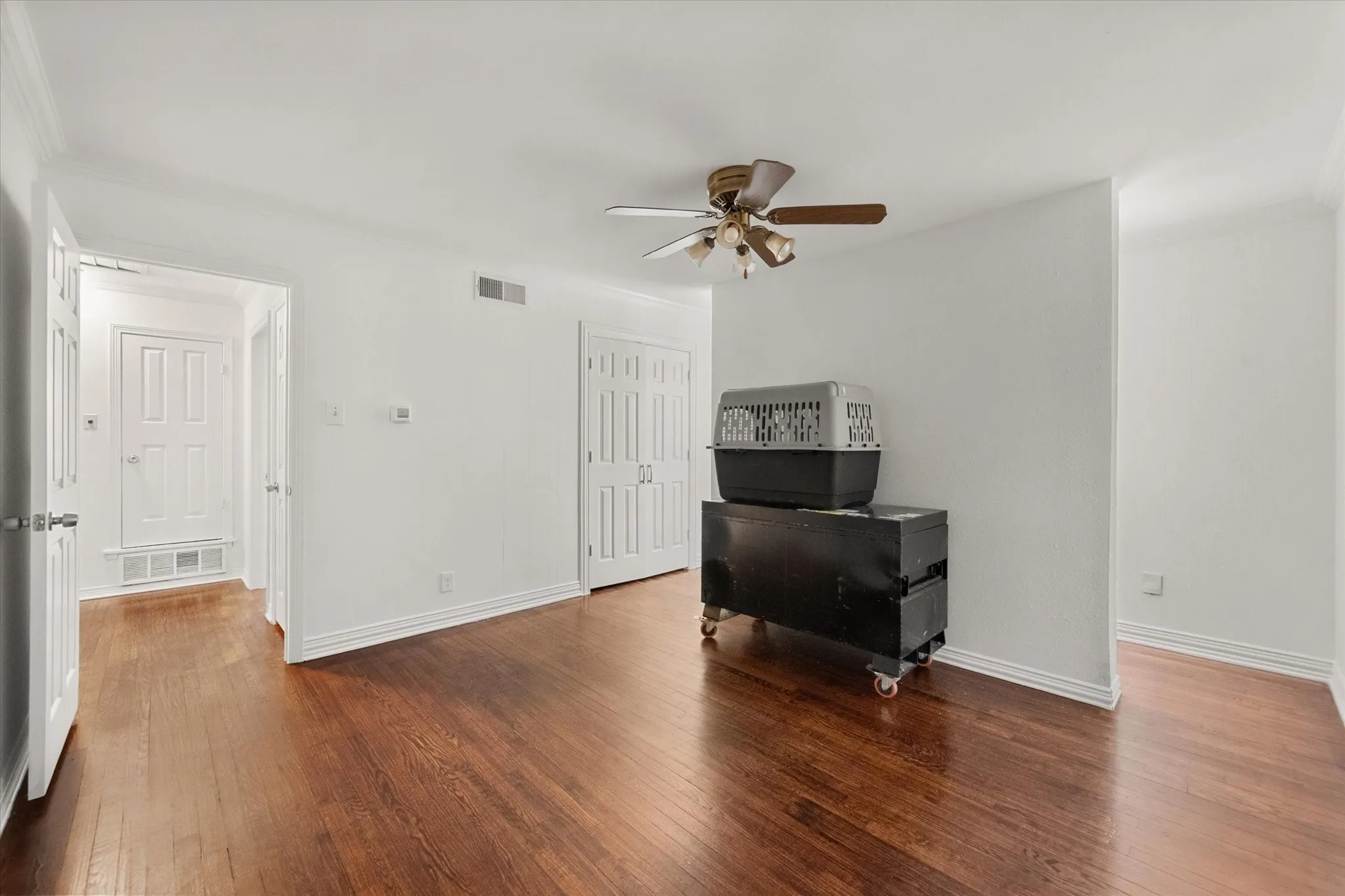 Single Family Residence For Sale in Dallas County , 234 Mizell Street, Duncanville, Texas 75116, 4 Bedroom, 2 Bathroom, Garage spaces, 1,567 Sqft, built in 1956, mls#21402894, Real Estate Agent in Duncanville, Homes For Sale in Dallas county, Homes For Sale in Duncanville, Realtor in Duncanville Texas, Real Estate Brokerage Independent Realty Texas, Luminita Cordes Realtor