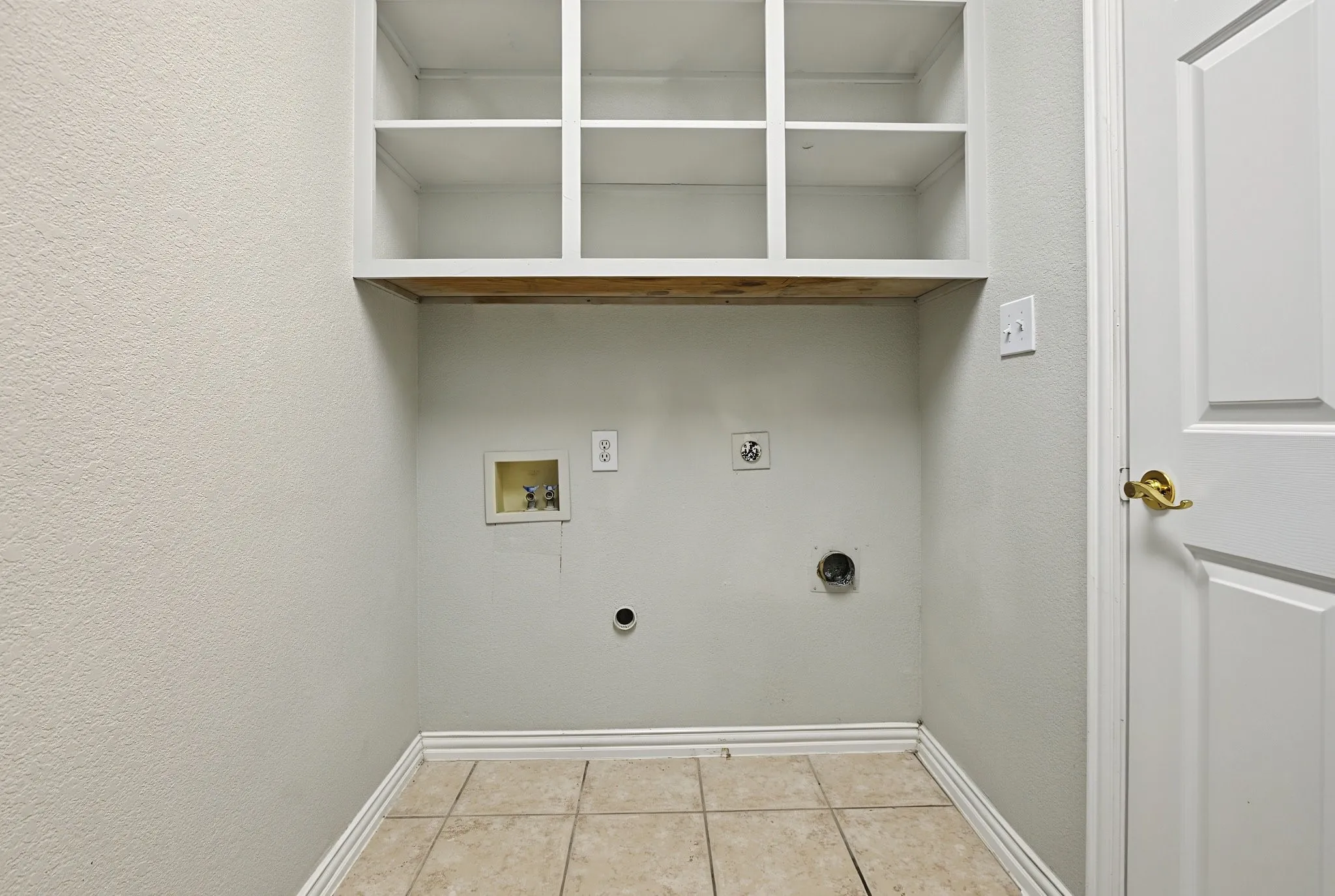 Townhouse For Rent in Collin County , 936 Cypress Creek Drive, Plano, Texas 75025, 3 Bedroom, 3 Bathroom, 2 Garage spaces, 1,585 Sqft, built in 2000, mls#21402896, Real Estate Agent in Plano, Homes For Rent in Collin county, Homes For Rent in Plano, Realtor in Plano Texas, Real Estate Brokerage Independent Realty Texas, Luminita Cordes Realtor