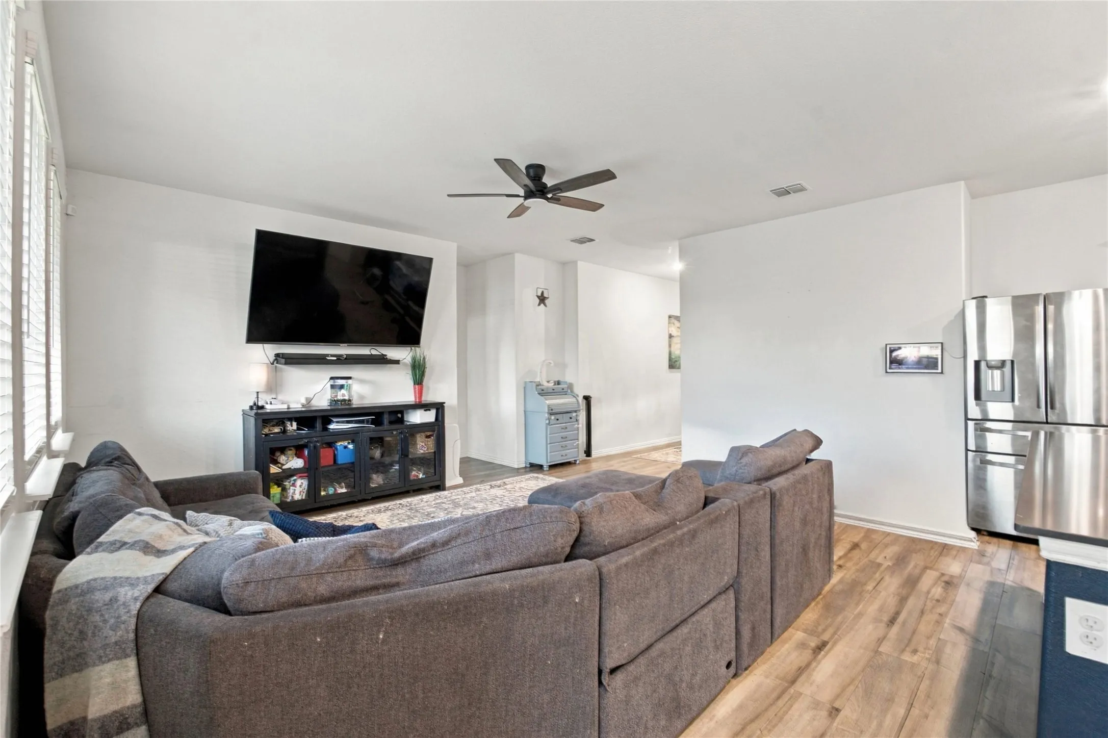 Single Family Residence For Sale in Denton County , 14808 Dusty Boot Trail, Fort Worth, Texas 76052, 4 Bedroom, 2 Bathroom, 2 Garage spaces, 1,841 Sqft, built in 2021, mls#21402902, Real Estate Agent in Fort Worth, Homes For Sale in Denton county, Homes For Sale in Fort Worth, Realtor in Fort Worth Texas, Real Estate Brokerage Independent Realty Texas, Luminita Cordes Realtor