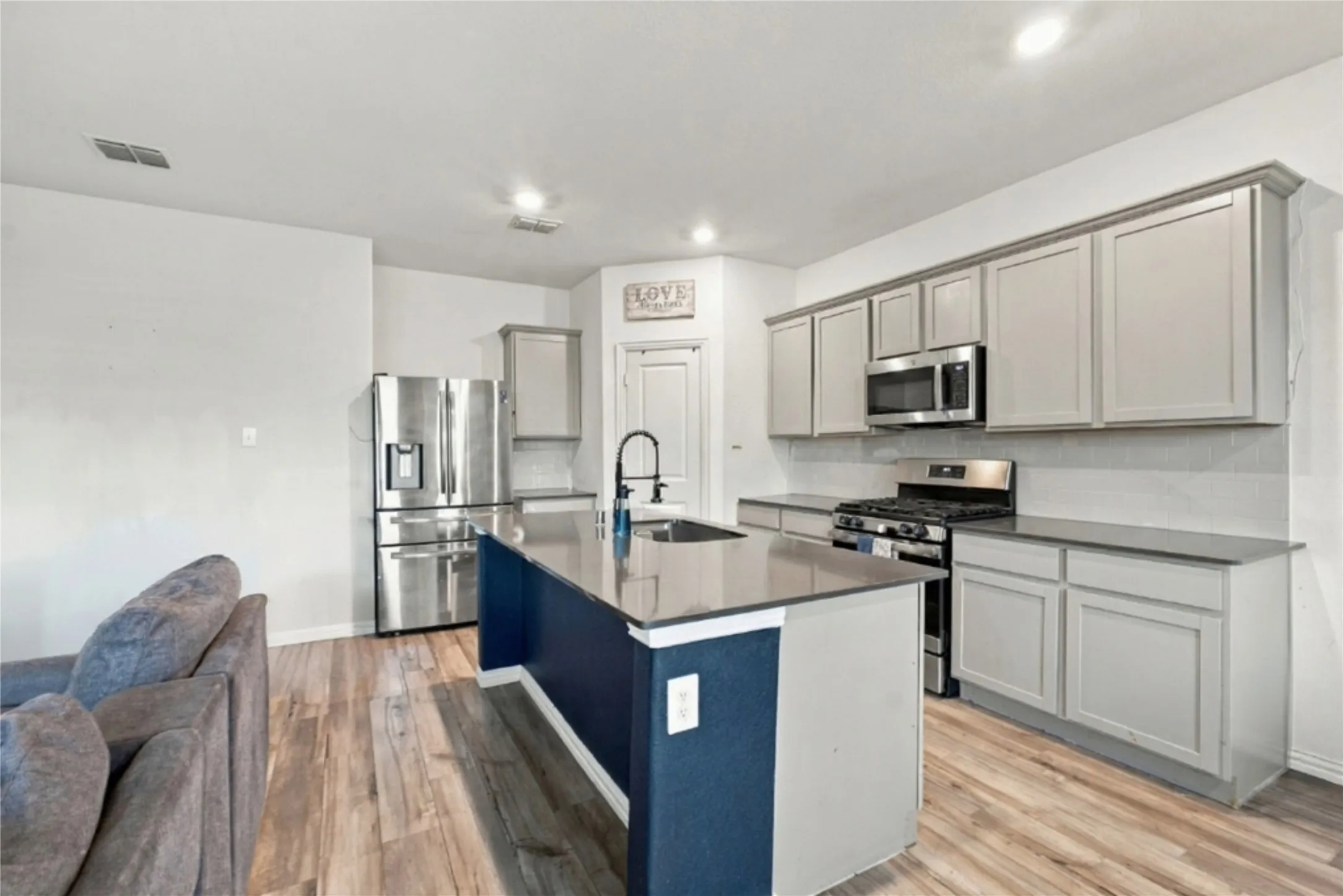 Single Family Residence For Sale in Denton County , 14808 Dusty Boot Trail, Fort Worth, Texas 76052, 4 Bedroom, 2 Bathroom, 2 Garage spaces, 1,841 Sqft, built in 2021, mls#21402902, Real Estate Agent in Fort Worth, Homes For Sale in Denton county, Homes For Sale in Fort Worth, Realtor in Fort Worth Texas, Real Estate Brokerage Independent Realty Texas, Luminita Cordes Realtor