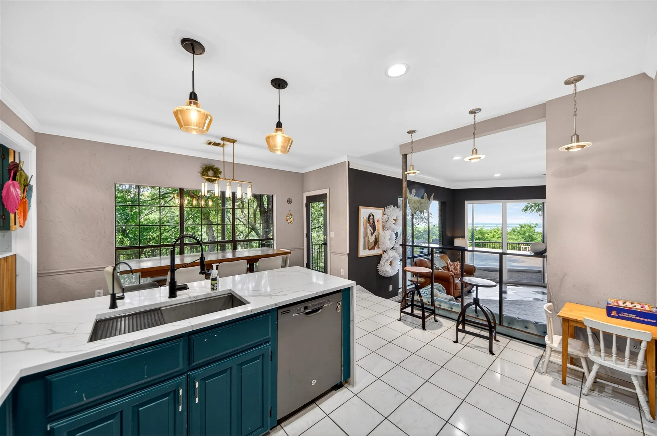 Single Family Residence For Rent in Dallas County , 2032 Juniper Ridge Road, Cedar Hill, Texas 75104, 4 Bedroom, 3 Bathroom, 3 Garage spaces, 3,991 Sqft, built in 1990, mls#21402903, Real Estate Agent in Cedar Hill, Homes For Rent in Dallas county, Homes For Rent in Cedar Hill, Realtor in Cedar Hill Texas, Real Estate Brokerage Independent Realty Texas, Luminita Cordes Realtor