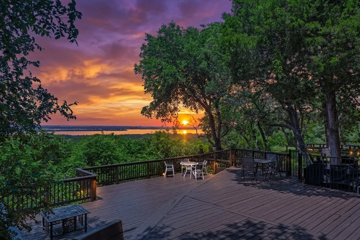 Single Family Residence For Rent in Dallas County , 2032 Juniper Ridge Road, Cedar Hill, Texas 75104, 4 Bedroom, 3 Bathroom, 3 Garage spaces, 3,991 Sqft, built in 1990, mls#21402903, Real Estate Agent in Cedar Hill, Homes For Rent in Dallas county, Homes For Rent in Cedar Hill, Realtor in Cedar Hill Texas, Real Estate Brokerage Independent Realty Texas, Luminita Cordes Realtor