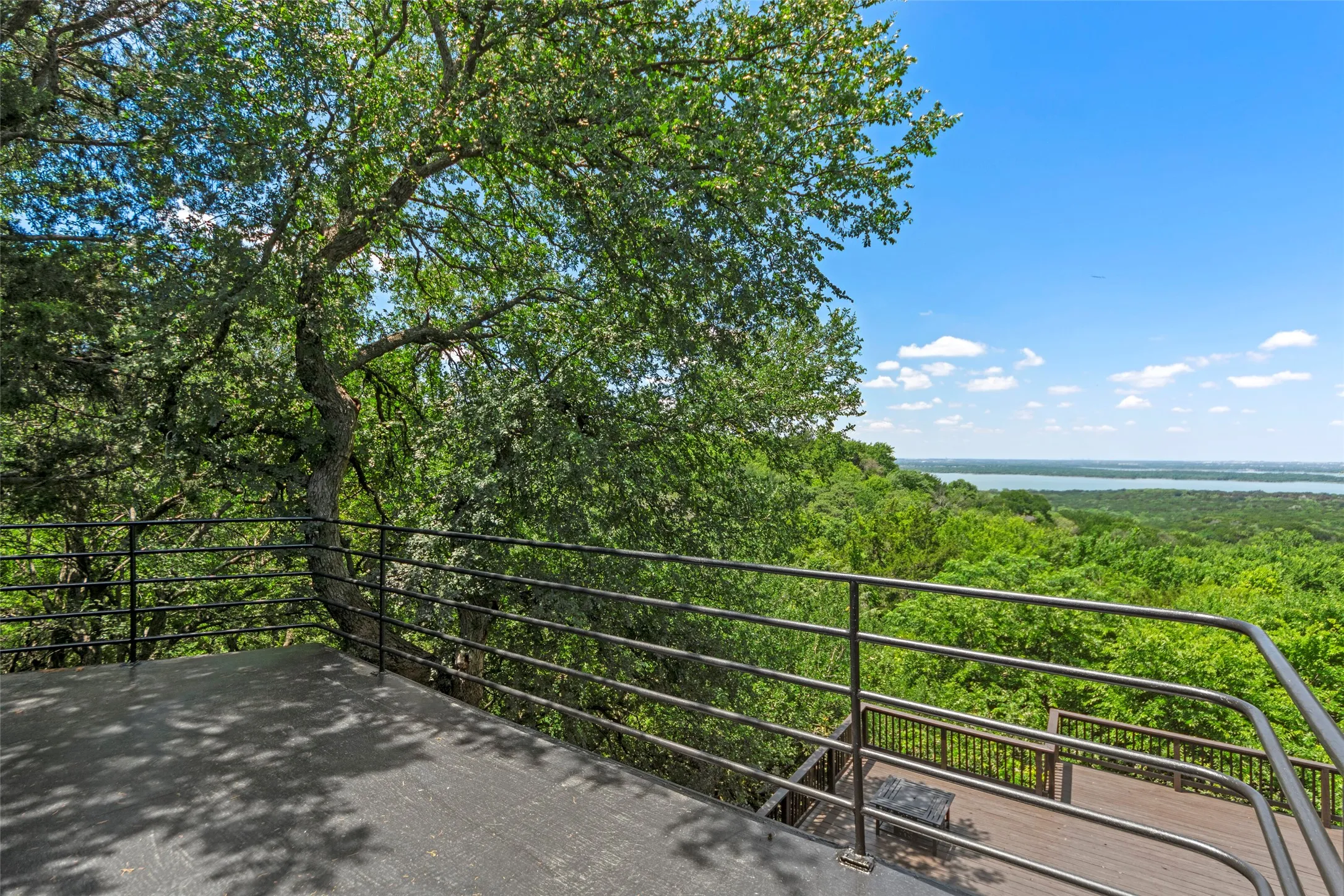 Single Family Residence For Rent in Dallas County , 2032 Juniper Ridge Road, Cedar Hill, Texas 75104, 4 Bedroom, 3 Bathroom, 3 Garage spaces, 3,991 Sqft, built in 1990, mls#21402903, Real Estate Agent in Cedar Hill, Homes For Rent in Dallas county, Homes For Rent in Cedar Hill, Realtor in Cedar Hill Texas, Real Estate Brokerage Independent Realty Texas, Luminita Cordes Realtor