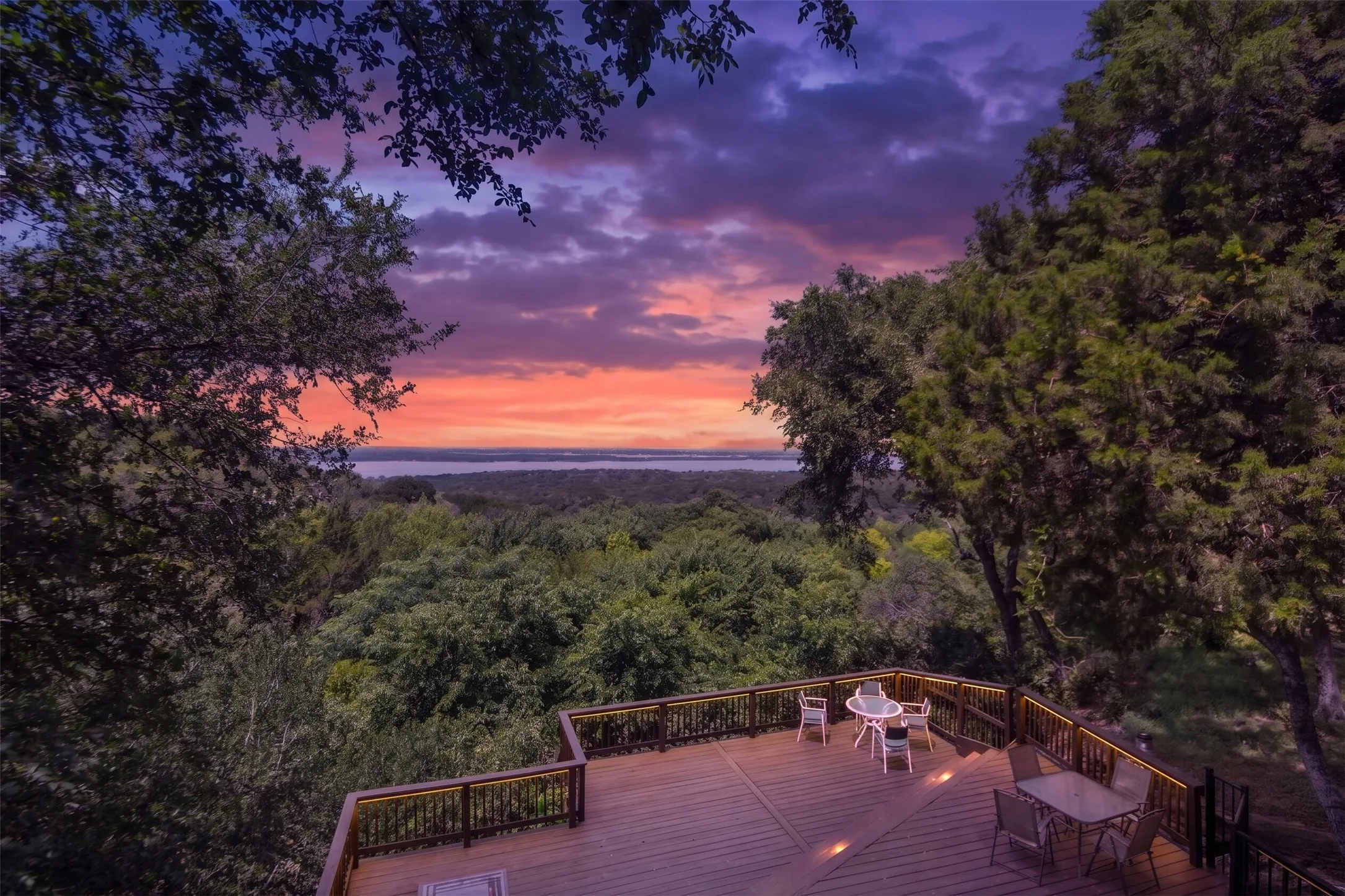 Single Family Residence For Rent in Dallas County , 2032 Juniper Ridge Road, Cedar Hill, Texas 75104, 4 Bedroom, 3 Bathroom, 3 Garage spaces, 3,991 Sqft, built in 1990, mls#21402903, Real Estate Agent in Cedar Hill, Homes For Rent in Dallas county, Homes For Rent in Cedar Hill, Realtor in Cedar Hill Texas, Real Estate Brokerage Independent Realty Texas, Luminita Cordes Realtor