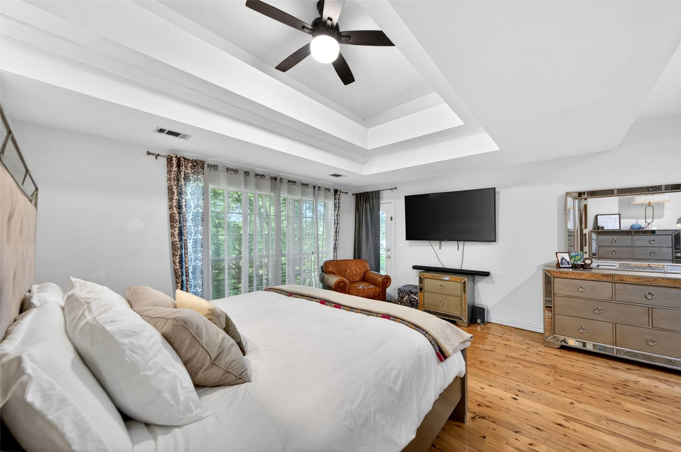 Single Family Residence For Rent in Dallas County , 2032 Juniper Ridge Road, Cedar Hill, Texas 75104, 4 Bedroom, 3 Bathroom, 3 Garage spaces, 3,991 Sqft, built in 1990, mls#21402903, Real Estate Agent in Cedar Hill, Homes For Rent in Dallas county, Homes For Rent in Cedar Hill, Realtor in Cedar Hill Texas, Real Estate Brokerage Independent Realty Texas, Luminita Cordes Realtor