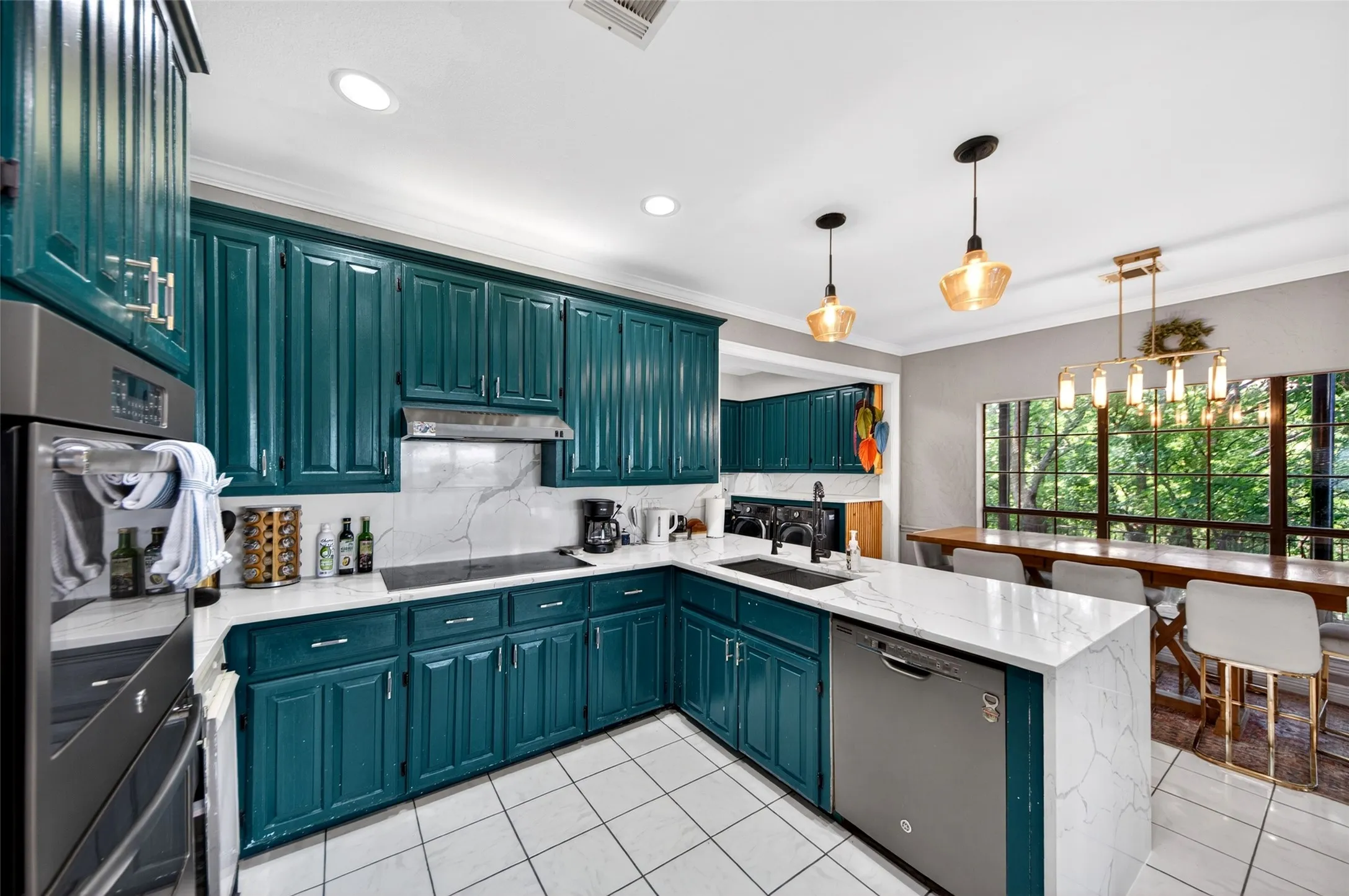 Single Family Residence For Rent in Dallas County , 2032 Juniper Ridge Road, Cedar Hill, Texas 75104, 4 Bedroom, 3 Bathroom, 3 Garage spaces, 3,991 Sqft, built in 1990, mls#21402903, Real Estate Agent in Cedar Hill, Homes For Rent in Dallas county, Homes For Rent in Cedar Hill, Realtor in Cedar Hill Texas, Real Estate Brokerage Independent Realty Texas, Luminita Cordes Realtor