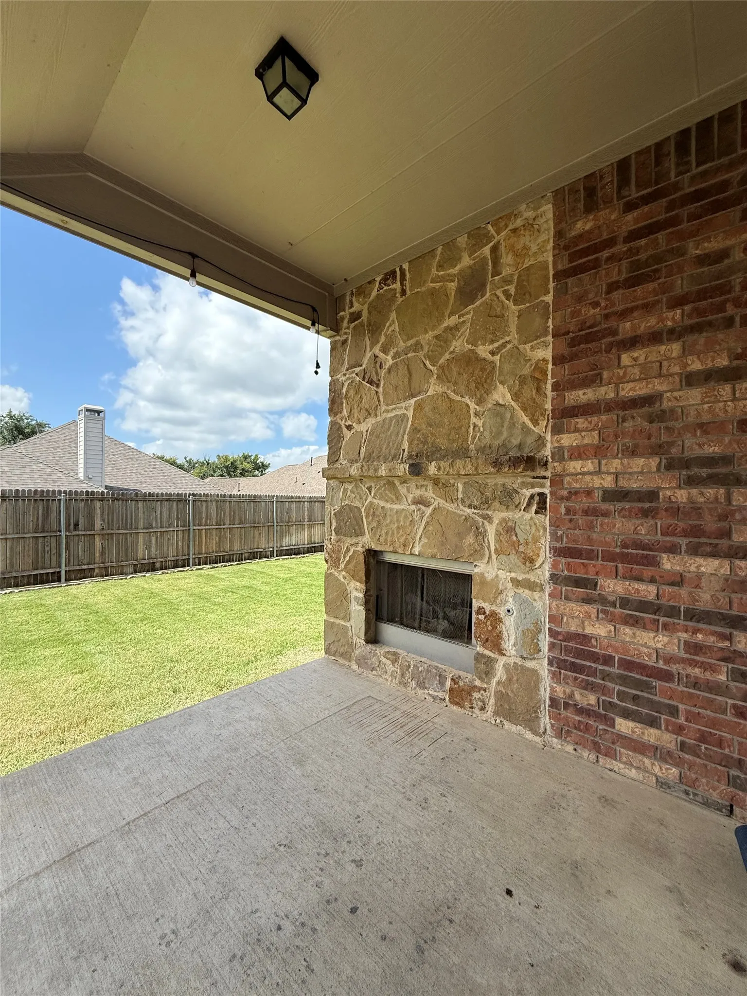 Single Family Residence For Rent in Collin County , 5709 Centeridge Lane, Mc Kinney, Texas 75071, 3 Bedroom, 4 Bathroom, 2 Garage spaces, 2,414 Sqft, built in 2013, mls#21402881, Real Estate Agent in Mc Kinney, Homes For Rent in Collin county, Homes For Rent in Mc Kinney, Realtor in Mc Kinney Texas, Real Estate Brokerage Independent Realty Texas, Luminita Cordes Realtor