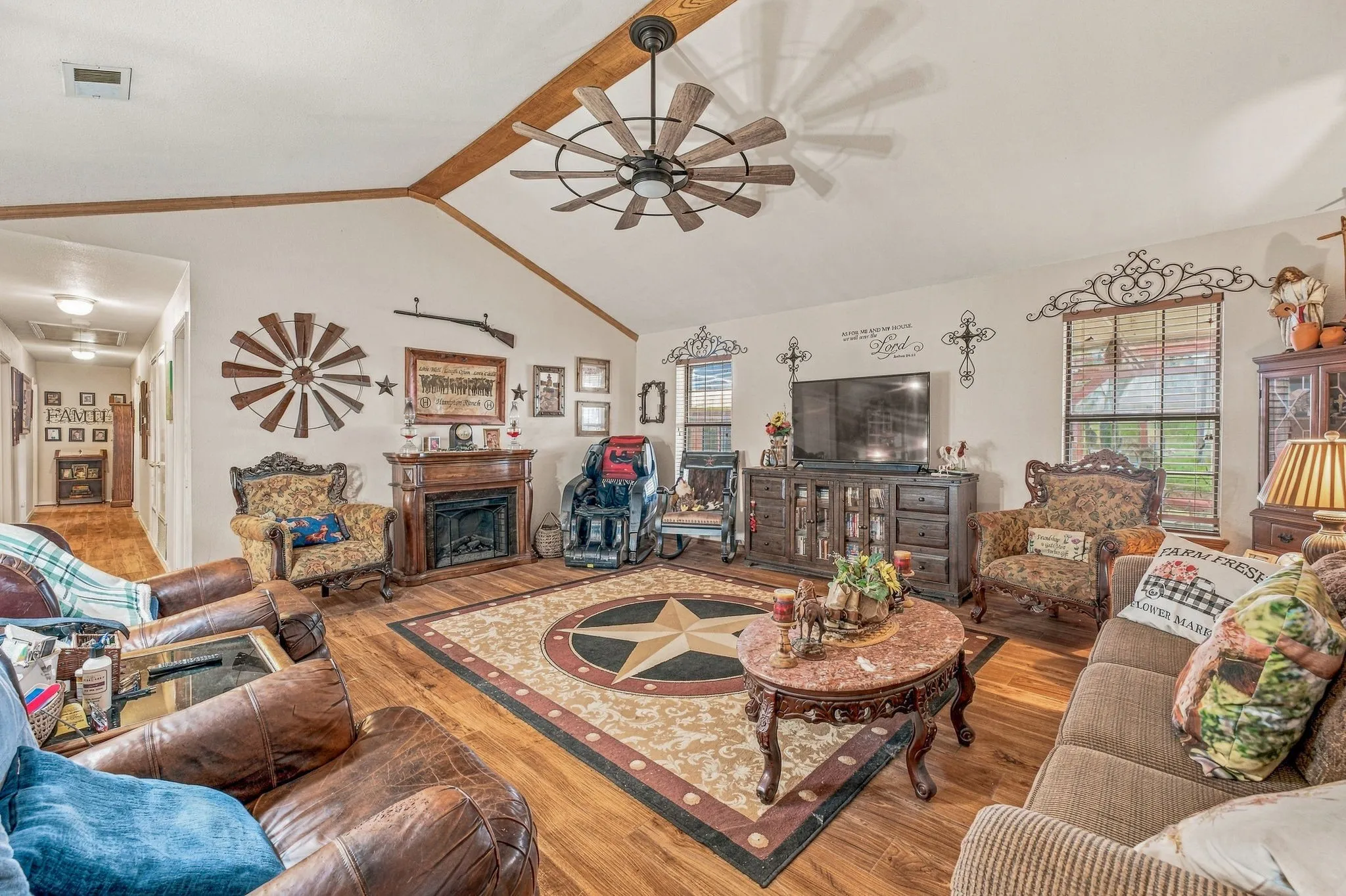 Farm For Sale in Denton County , 4703 Pure Country Lane, Aubrey, Texas 76227, 4 Bedroom, 2 Bathroom, 2 Garage spaces, 2,436 Sqft, built in 1990, mls#21401417, Real Estate Agent in Aubrey, Homes For Sale in Denton county, Homes For Sale in Aubrey, Realtor in Aubrey Texas, Real Estate Brokerage Independent Realty Texas, Luminita Cordes Realtor