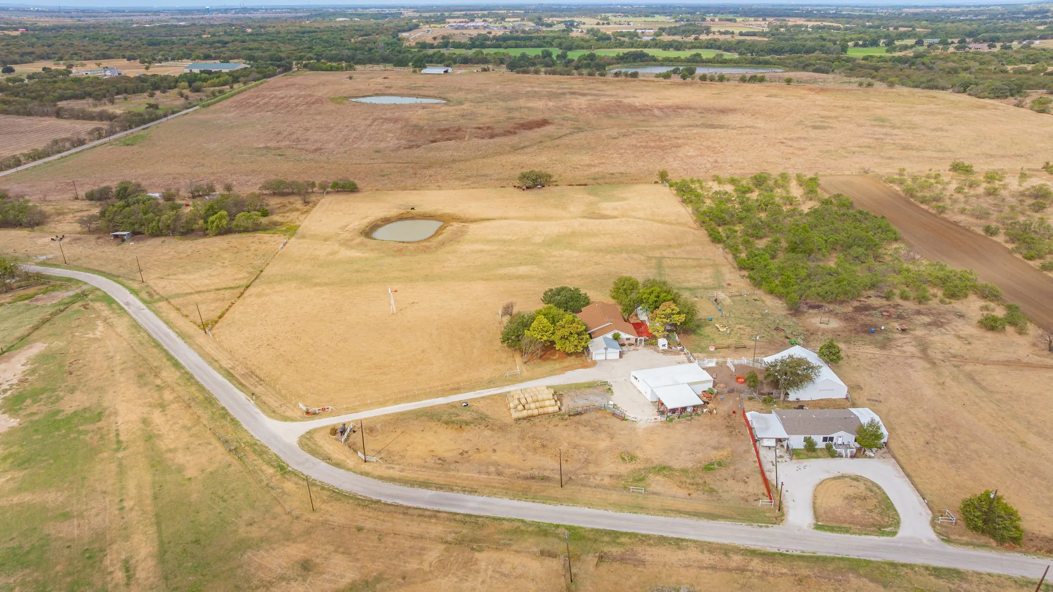 Farm For Sale in Denton County , 4703 Pure Country Lane, Aubrey, Texas 76227, 4 Bedroom, 2 Bathroom, 2 Garage spaces, 2,436 Sqft, built in 1990, mls#21401417, Real Estate Agent in Aubrey, Homes For Sale in Denton county, Homes For Sale in Aubrey, Realtor in Aubrey Texas, Real Estate Brokerage Independent Realty Texas, Luminita Cordes Realtor