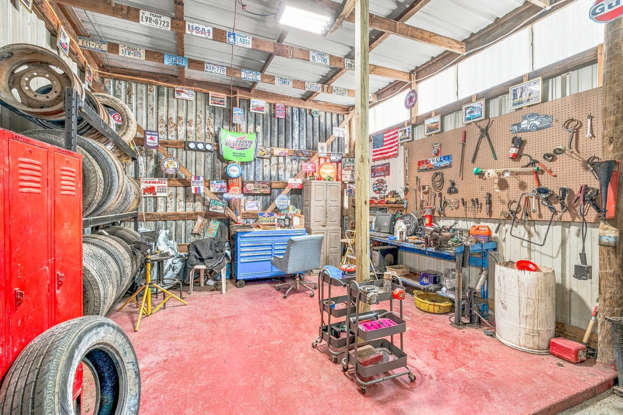 Farm For Sale in Denton County , 4703 Pure Country Lane, Aubrey, Texas 76227, 4 Bedroom, 2 Bathroom, 2 Garage spaces, 2,436 Sqft, built in 1990, mls#21401417, Real Estate Agent in Aubrey, Homes For Sale in Denton county, Homes For Sale in Aubrey, Realtor in Aubrey Texas, Real Estate Brokerage Independent Realty Texas, Luminita Cordes Realtor