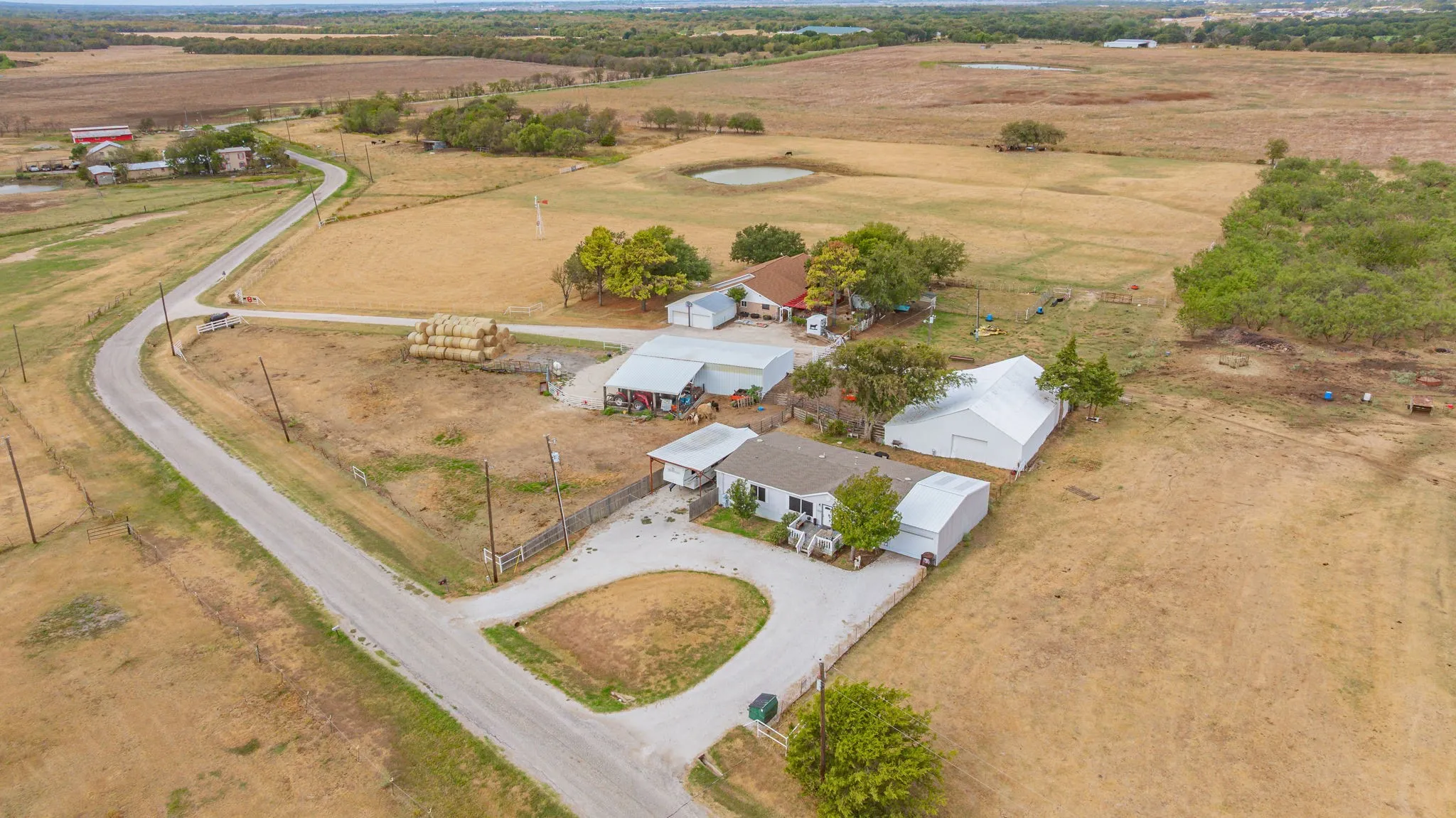 Farm For Sale in Denton County , 4703 Pure Country Lane, Aubrey, Texas 76227, 4 Bedroom, 2 Bathroom, 2 Garage spaces, 2,436 Sqft, built in 1990, mls#21401417, Real Estate Agent in Aubrey, Homes For Sale in Denton county, Homes For Sale in Aubrey, Realtor in Aubrey Texas, Real Estate Brokerage Independent Realty Texas, Luminita Cordes Realtor