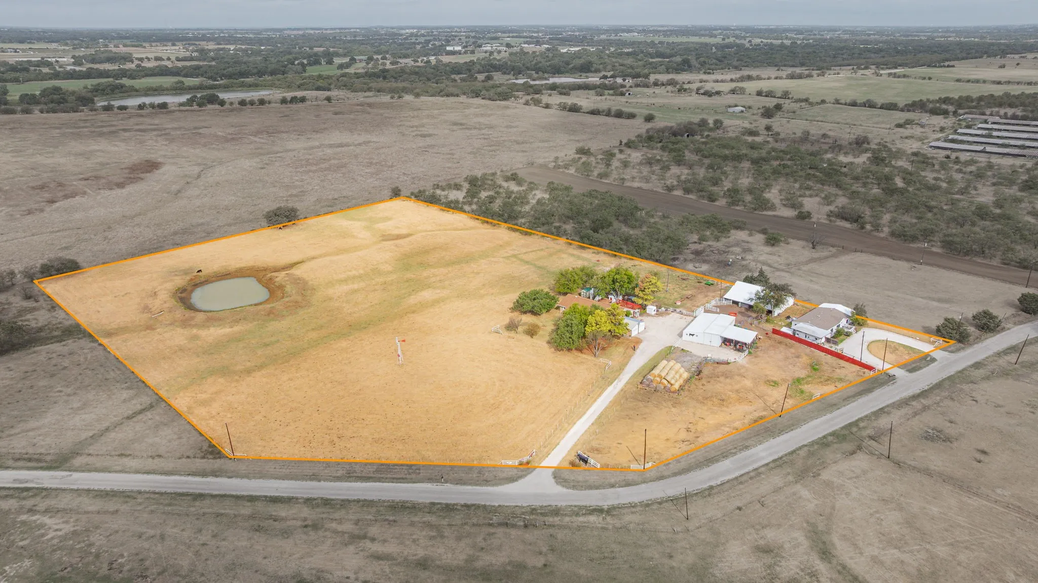Farm For Sale in Denton County , 4703 Pure Country Lane, Aubrey, Texas 76227, 4 Bedroom, 2 Bathroom, 2 Garage spaces, 2,436 Sqft, built in 1990, mls#21401417, Real Estate Agent in Aubrey, Homes For Sale in Denton county, Homes For Sale in Aubrey, Realtor in Aubrey Texas, Real Estate Brokerage Independent Realty Texas, Luminita Cordes Realtor