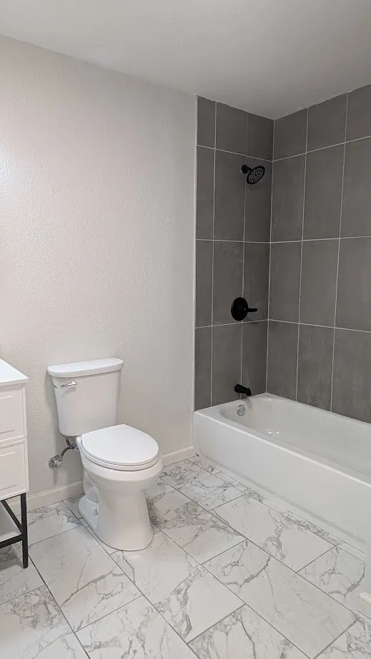 Single Family Residence For Sale in Dallas County , 1406 Eastus Drive, Dallas, Texas 75208, 3 Bedroom, 2 Bathroom, Garage spaces, 2,570 Sqft, built in 1951, mls#21400604, Real Estate Agent in Dallas, Homes For Sale in Dallas county, Homes For Sale in Dallas, Realtor in Dallas Texas, Real Estate Brokerage Independent Realty Texas, Luminita Cordes Realtor