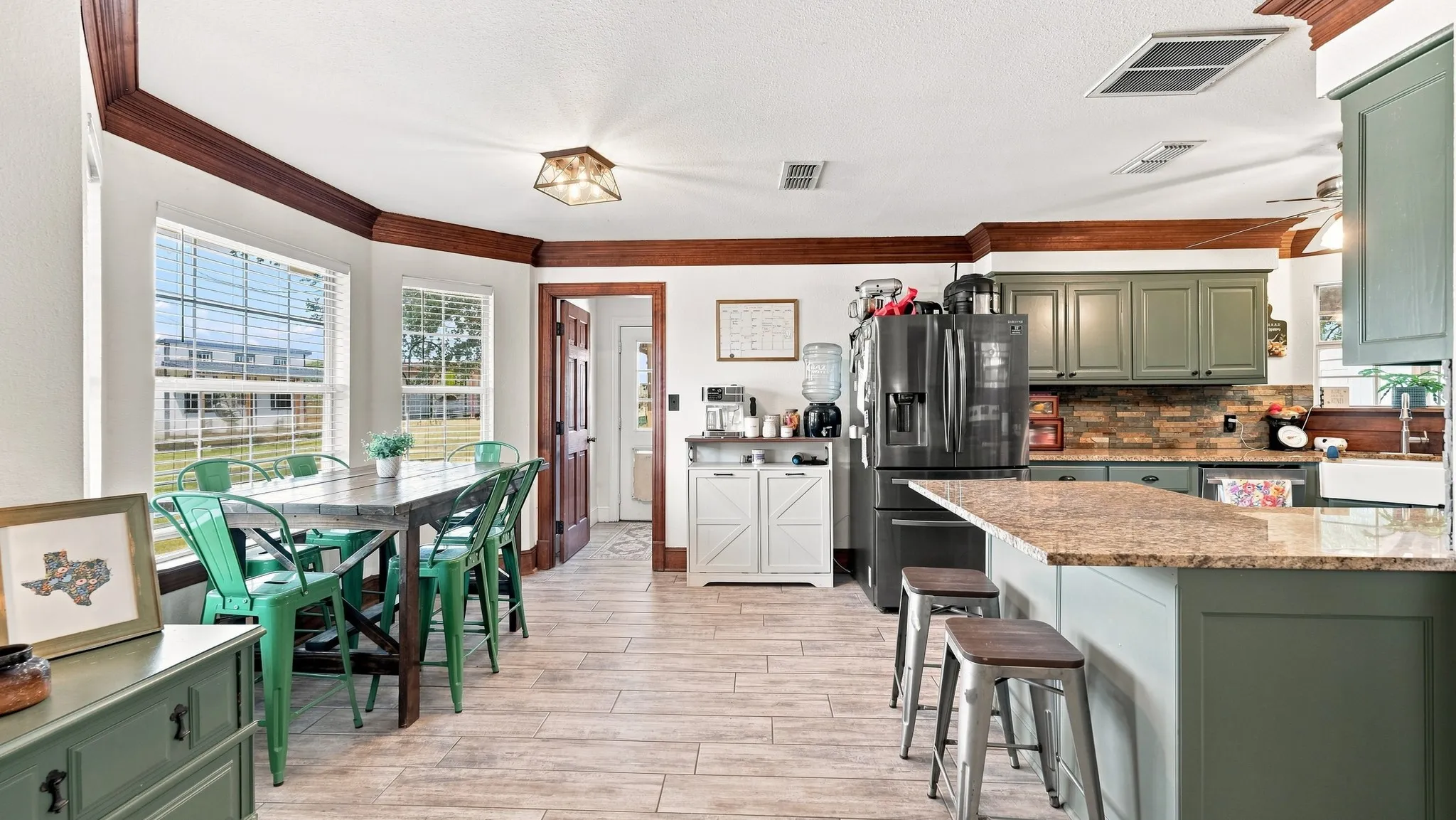 Farm For Sale in Parker County , 1870 Ross Lane 1, Springtown, Texas 76082, 3 Bedroom, 2 Bathroom, Garage spaces, 1,504 Sqft, built in 2005, mls#21402909, Real Estate Agent in Springtown, Homes For Sale in Parker county, Homes For Sale in Springtown, Realtor in Springtown Texas, Real Estate Brokerage Independent Realty Texas, Luminita Cordes Realtor