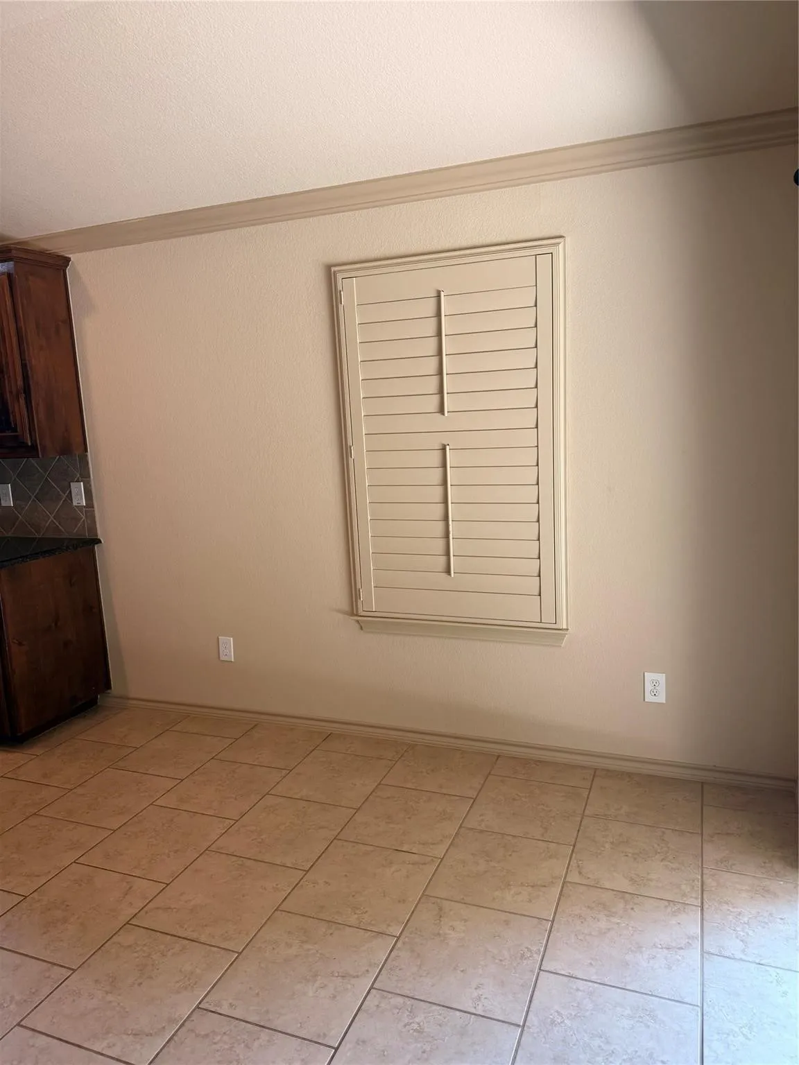 Single Family Residence For Rent in Tarrant County , 5049 Britton Ridge Lane, Fort Worth, Texas 76179, 3 Bedroom, 2 Bathroom, 2 Garage spaces, 1,399 Sqft, built in 2009, mls#21402557, Real Estate Agent in Fort Worth, Homes For Rent in Tarrant county, Homes For Rent in Fort Worth, Realtor in Fort Worth Texas, Real Estate Brokerage Independent Realty Texas, Luminita Cordes Realtor