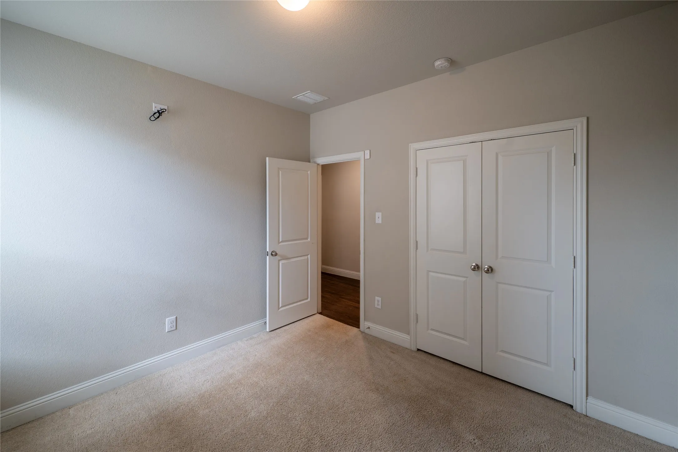 Single Family Residence For Rent in Kaufman County , 1004 Alexa Drive, Forney, Texas 75126, 3 Bedroom, 2 Bathroom, 2 Garage spaces, 1,764 Sqft, built in 2017, mls#21402920, Real Estate Agent in Forney, Homes For Rent in Kaufman county, Homes For Rent in Forney, Realtor in Forney Texas, Real Estate Brokerage Independent Realty Texas, Luminita Cordes Realtor