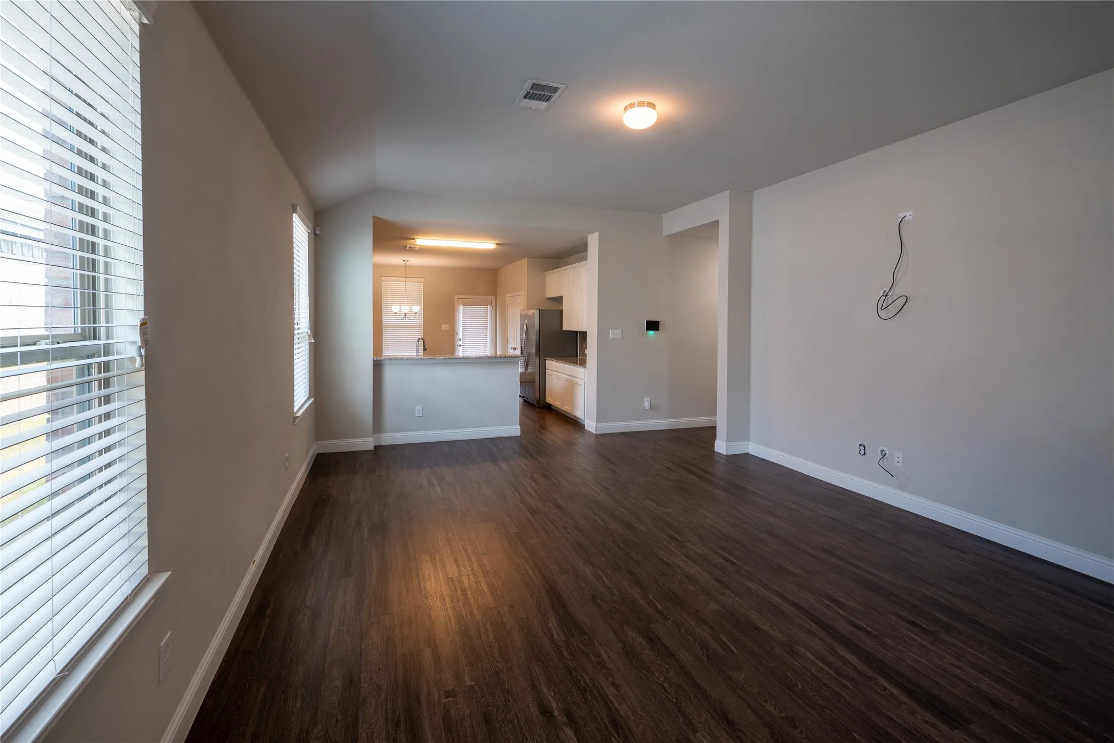 Single Family Residence For Rent in Kaufman County , 1004 Alexa Drive, Forney, Texas 75126, 3 Bedroom, 2 Bathroom, 2 Garage spaces, 1,764 Sqft, built in 2017, mls#21402920, Real Estate Agent in Forney, Homes For Rent in Kaufman county, Homes For Rent in Forney, Realtor in Forney Texas, Real Estate Brokerage Independent Realty Texas, Luminita Cordes Realtor