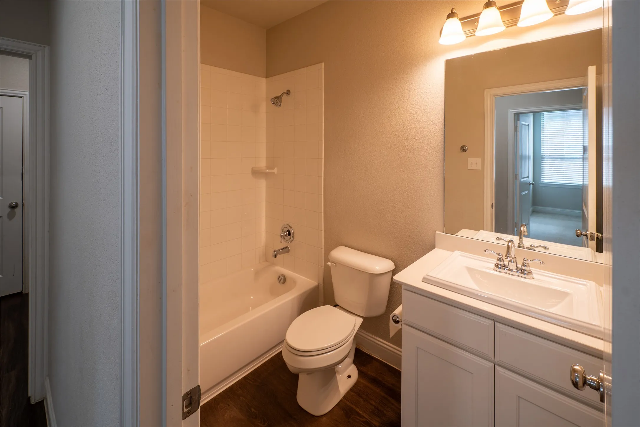 Single Family Residence For Rent in Kaufman County , 1004 Alexa Drive, Forney, Texas 75126, 3 Bedroom, 2 Bathroom, 2 Garage spaces, 1,764 Sqft, built in 2017, mls#21402920, Real Estate Agent in Forney, Homes For Rent in Kaufman county, Homes For Rent in Forney, Realtor in Forney Texas, Real Estate Brokerage Independent Realty Texas, Luminita Cordes Realtor