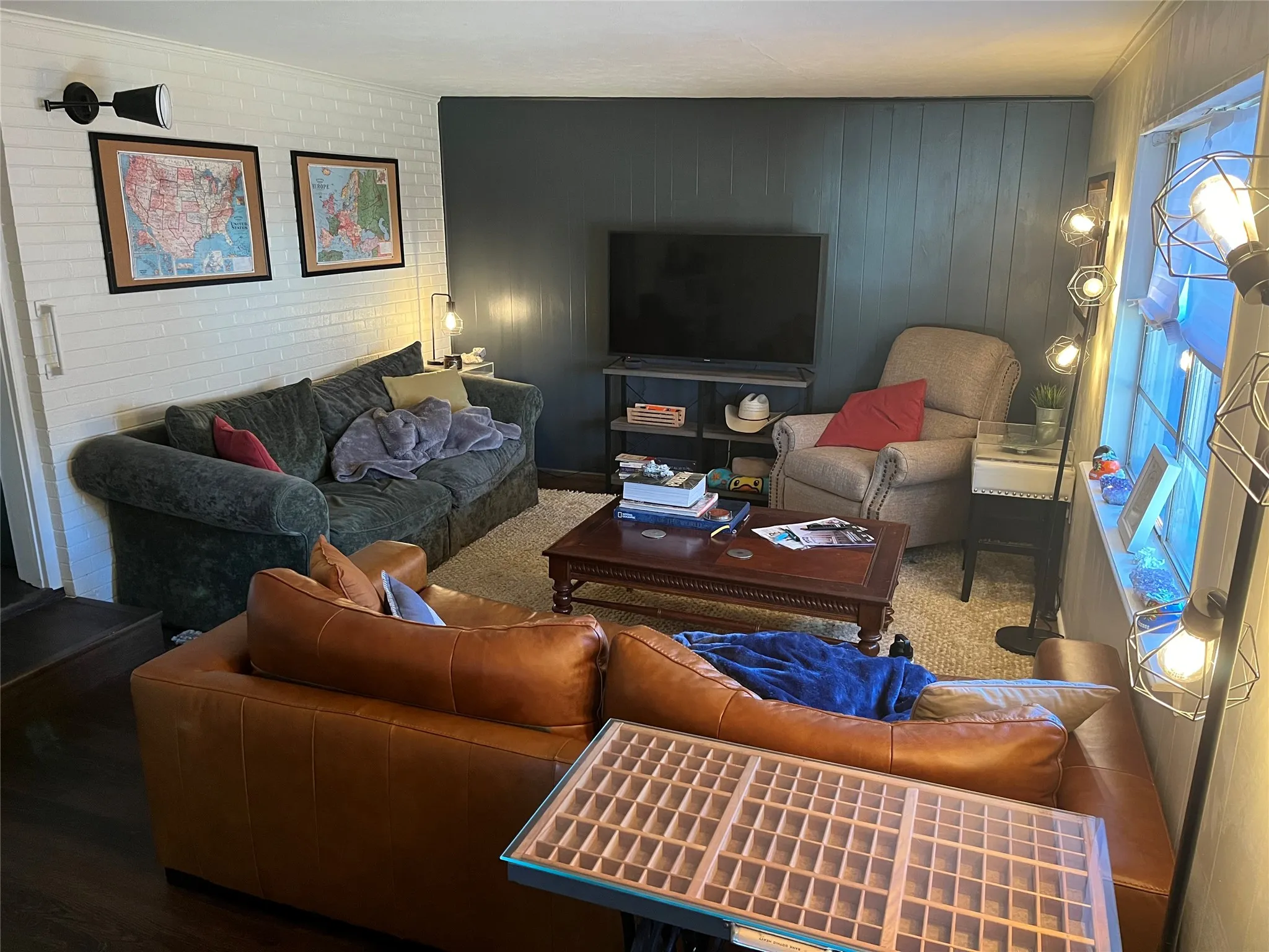 Single Family Residence For Rent in Dallas County , 1911 Ferndale Avenue, Dallas, Texas 75224, 3 Bedroom, 1 Bathroom, 1 Garage spaces, 1,532 Sqft, built in 1952, mls#21402908, Real Estate Agent in Dallas, Homes For Rent in Dallas county, Homes For Rent in Dallas, Realtor in Dallas Texas, Real Estate Brokerage Independent Realty Texas, Luminita Cordes Realtor
