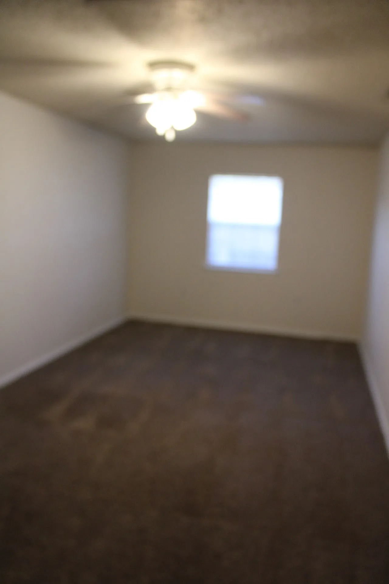 Single Family Residence For Rent in Kaufman County , 307 Briar Creek Drive, Crandall, Texas 75114, 4 Bedroom, 1 Bathroom, Garage spaces, 1,296 Sqft, built in 1991, mls#21402926, Real Estate Agent in Crandall, Homes For Rent in Kaufman county, Homes For Rent in Crandall, Realtor in Crandall Texas, Real Estate Brokerage Independent Realty Texas, Luminita Cordes Realtor