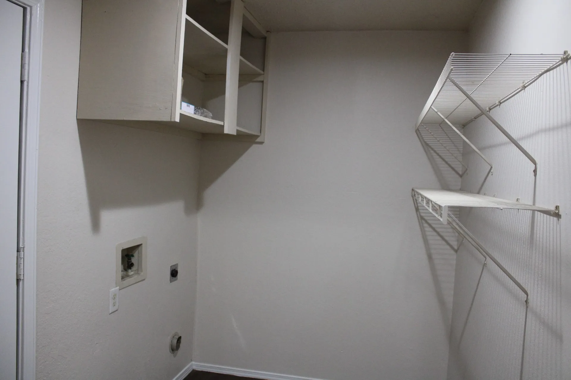 Single Family Residence For Rent in Kaufman County , 307 Briar Creek Drive, Crandall, Texas 75114, 4 Bedroom, 1 Bathroom, Garage spaces, 1,296 Sqft, built in 1991, mls#21402926, Real Estate Agent in Crandall, Homes For Rent in Kaufman county, Homes For Rent in Crandall, Realtor in Crandall Texas, Real Estate Brokerage Independent Realty Texas, Luminita Cordes Realtor