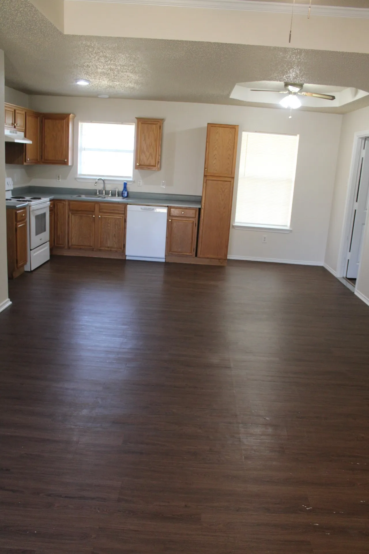 Single Family Residence For Rent in Kaufman County , 307 Briar Creek Drive, Crandall, Texas 75114, 4 Bedroom, 1 Bathroom, Garage spaces, 1,296 Sqft, built in 1991, mls#21402926, Real Estate Agent in Crandall, Homes For Rent in Kaufman county, Homes For Rent in Crandall, Realtor in Crandall Texas, Real Estate Brokerage Independent Realty Texas, Luminita Cordes Realtor