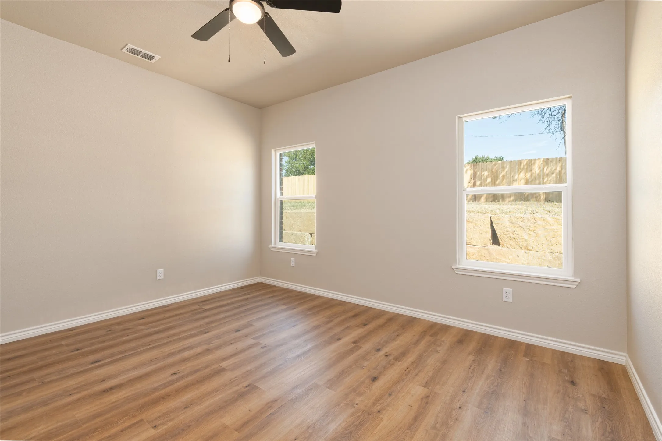 Single Family Residence For Sale in Callahan County , 119 Shallow Water Court, Clyde, Texas 79510, 3 Bedroom, 2 Bathroom, 2 Garage spaces, 1,448 Sqft, built in 2026, mls#21402761, Real Estate Agent in Clyde, Homes For Sale in Callahan county, Homes For Sale in Clyde, Realtor in Clyde Texas, Real Estate Brokerage Independent Realty Texas, Luminita Cordes Realtor