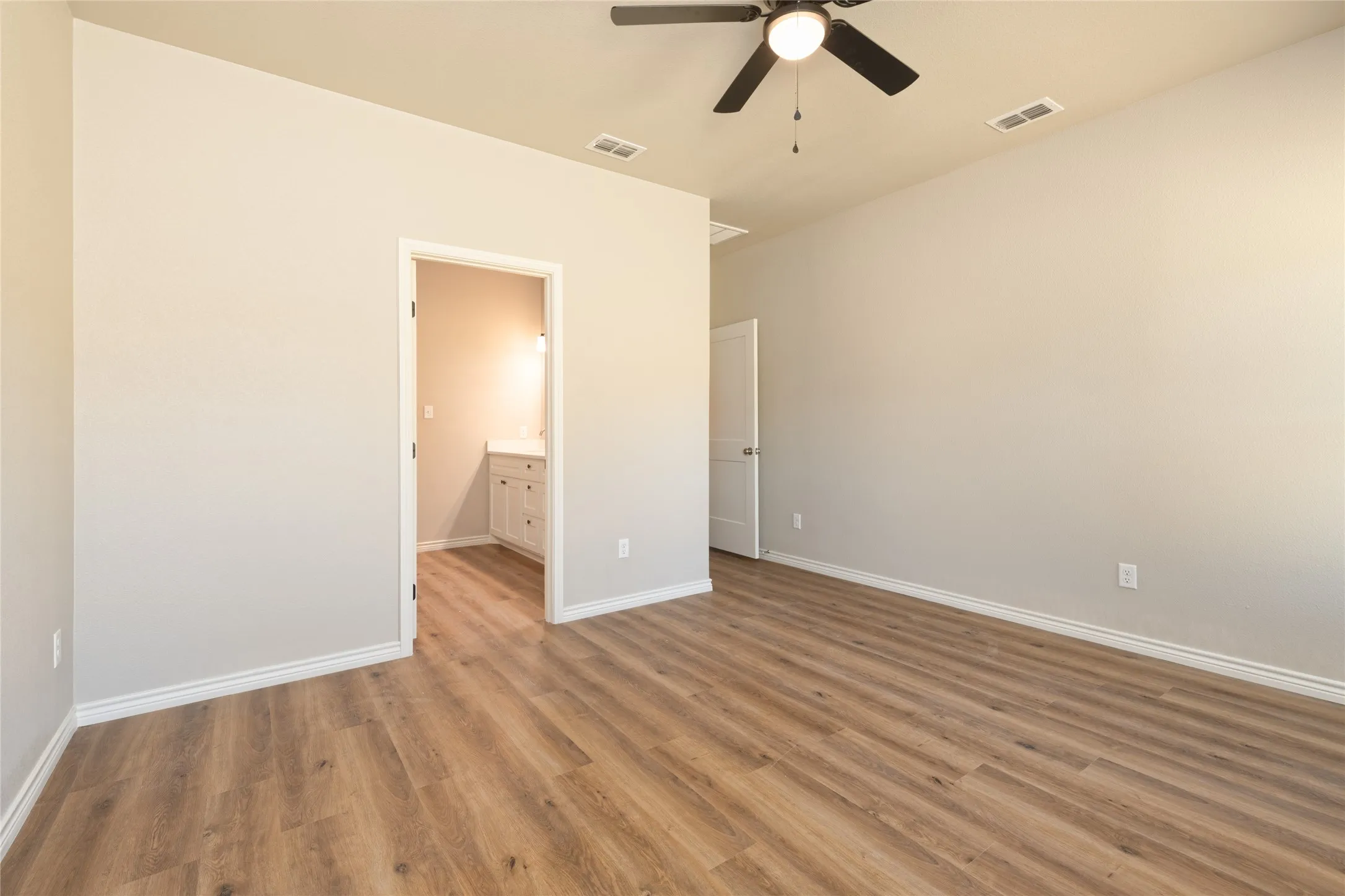 Single Family Residence For Sale in Callahan County , 119 Shallow Water Court, Clyde, Texas 79510, 3 Bedroom, 2 Bathroom, 2 Garage spaces, 1,448 Sqft, built in 2026, mls#21402761, Real Estate Agent in Clyde, Homes For Sale in Callahan county, Homes For Sale in Clyde, Realtor in Clyde Texas, Real Estate Brokerage Independent Realty Texas, Luminita Cordes Realtor