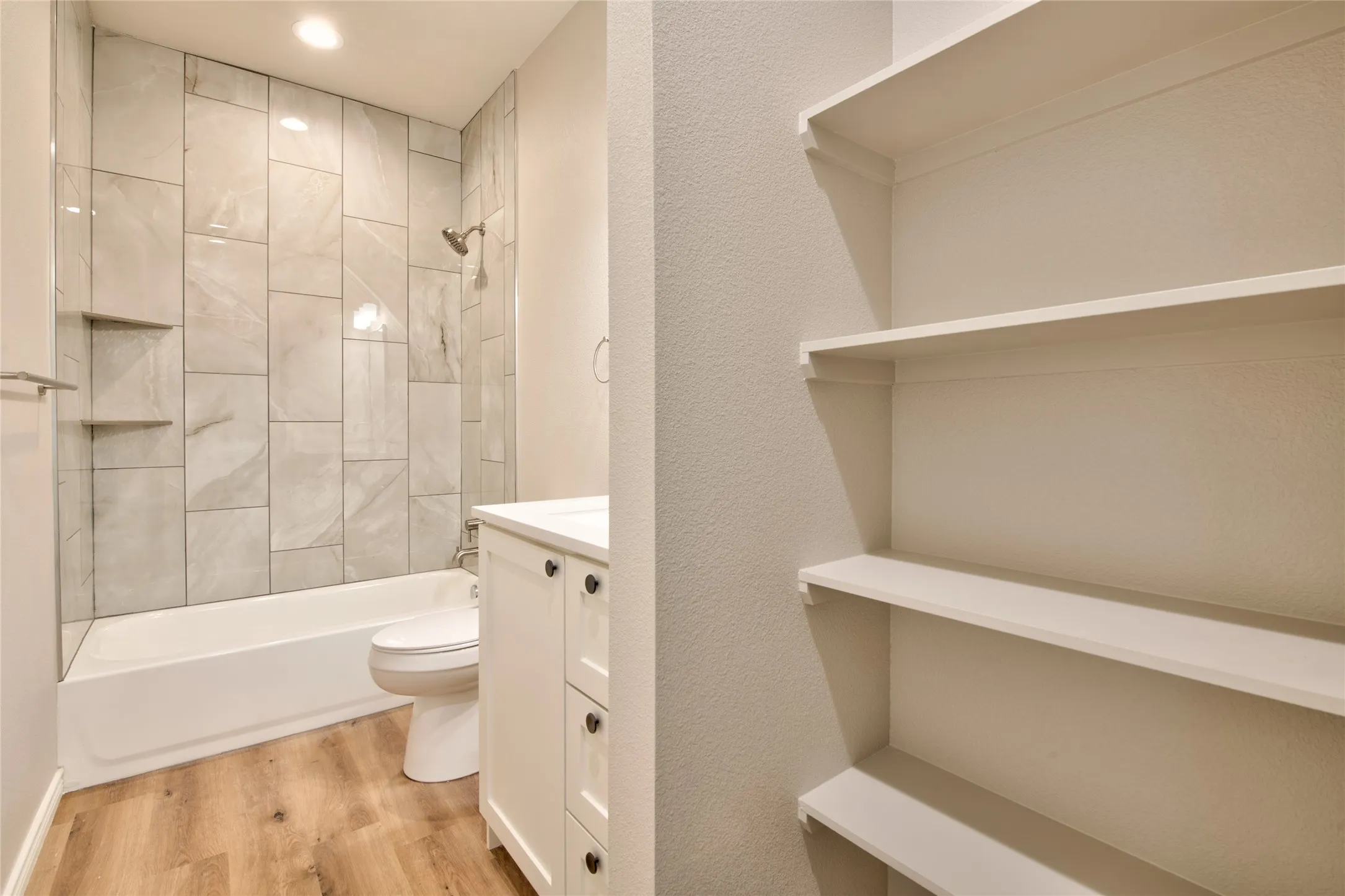 Single Family Residence For Sale in Callahan County , 119 Shallow Water Court, Clyde, Texas 79510, 3 Bedroom, 2 Bathroom, 2 Garage spaces, 1,448 Sqft, built in 2026, mls#21402761, Real Estate Agent in Clyde, Homes For Sale in Callahan county, Homes For Sale in Clyde, Realtor in Clyde Texas, Real Estate Brokerage Independent Realty Texas, Luminita Cordes Realtor