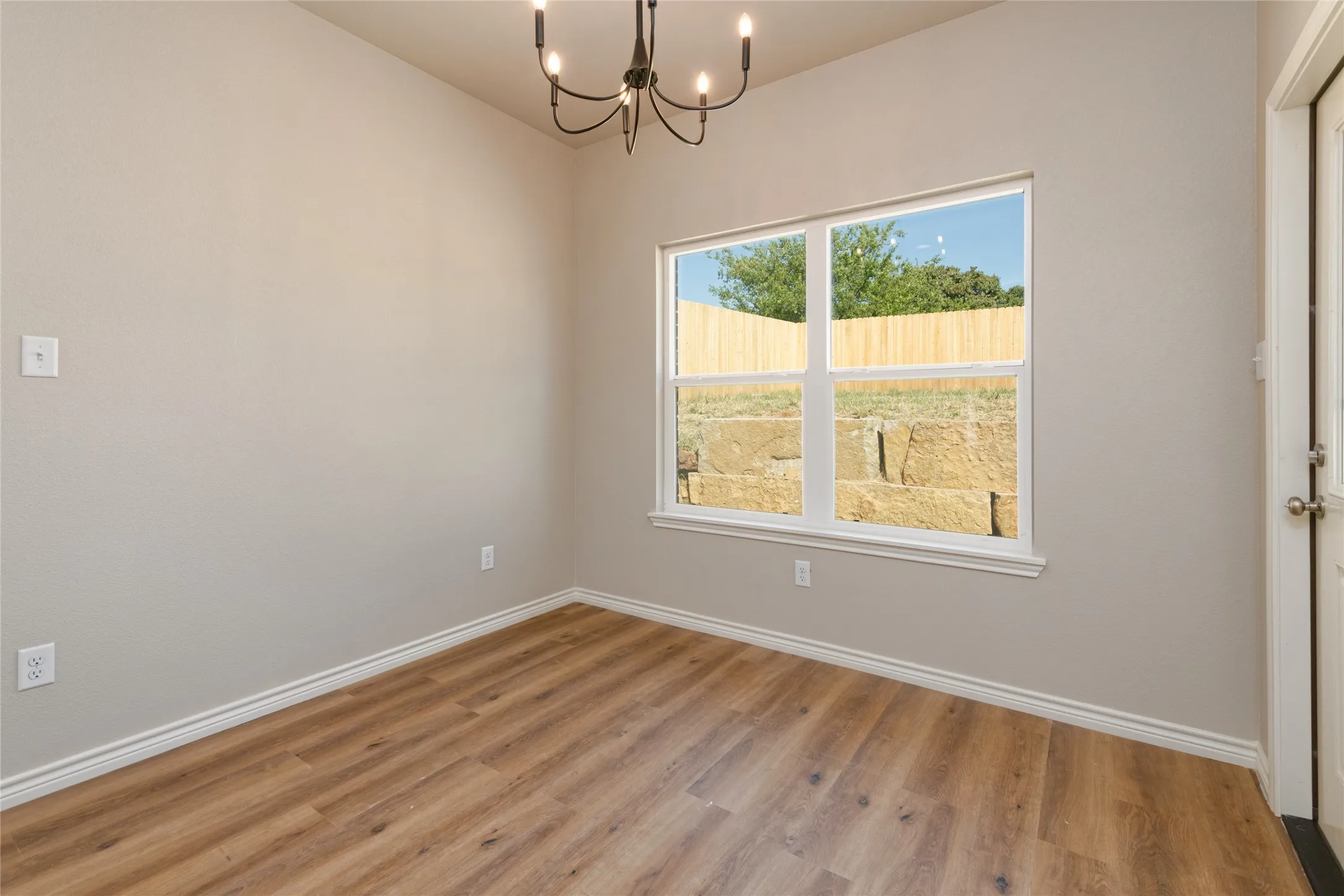 Single Family Residence For Sale in Callahan County , 119 Shallow Water Court, Clyde, Texas 79510, 3 Bedroom, 2 Bathroom, 2 Garage spaces, 1,448 Sqft, built in 2026, mls#21402761, Real Estate Agent in Clyde, Homes For Sale in Callahan county, Homes For Sale in Clyde, Realtor in Clyde Texas, Real Estate Brokerage Independent Realty Texas, Luminita Cordes Realtor
