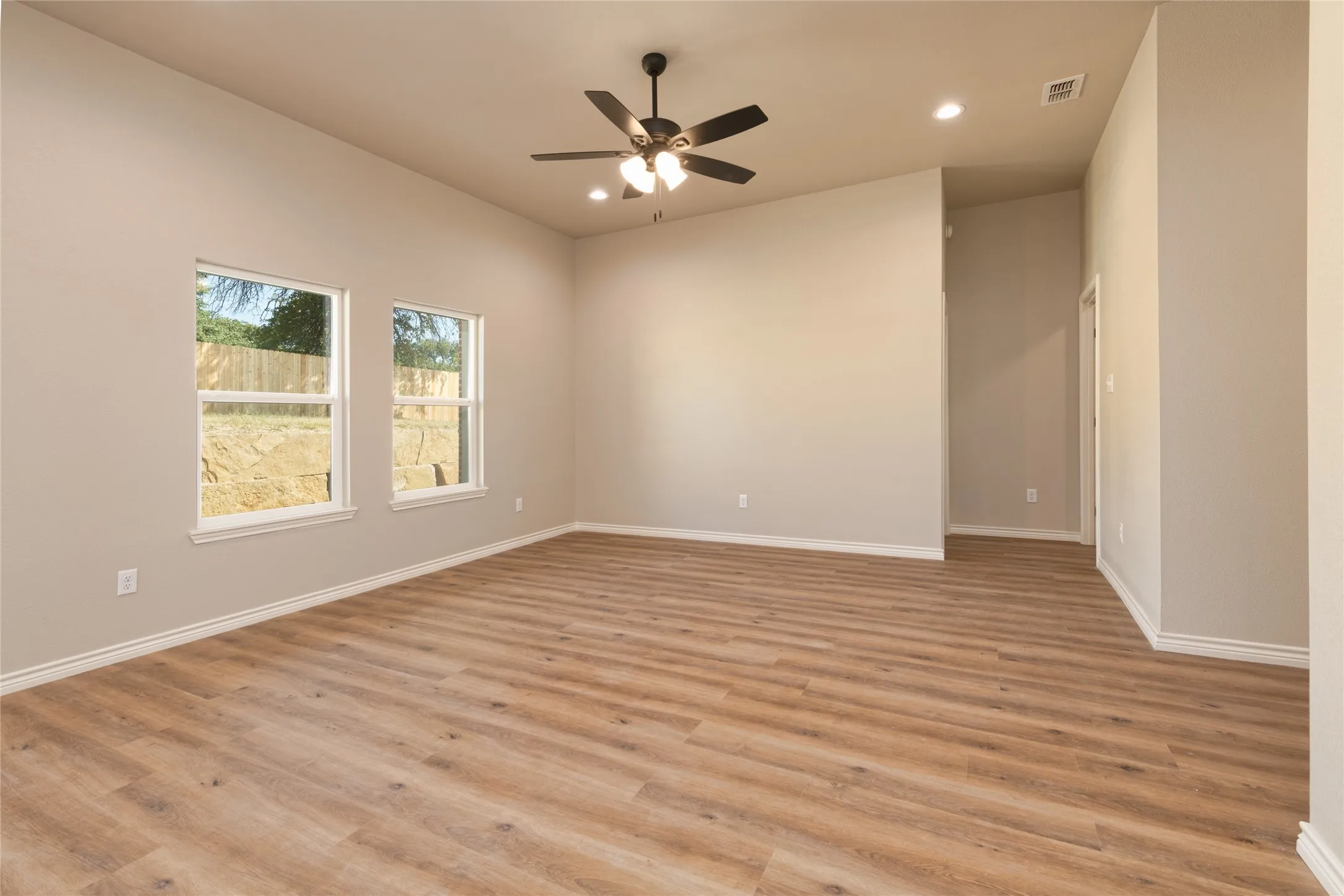 Single Family Residence For Sale in Callahan County , 119 Shallow Water Court, Clyde, Texas 79510, 3 Bedroom, 2 Bathroom, 2 Garage spaces, 1,448 Sqft, built in 2026, mls#21402761, Real Estate Agent in Clyde, Homes For Sale in Callahan county, Homes For Sale in Clyde, Realtor in Clyde Texas, Real Estate Brokerage Independent Realty Texas, Luminita Cordes Realtor