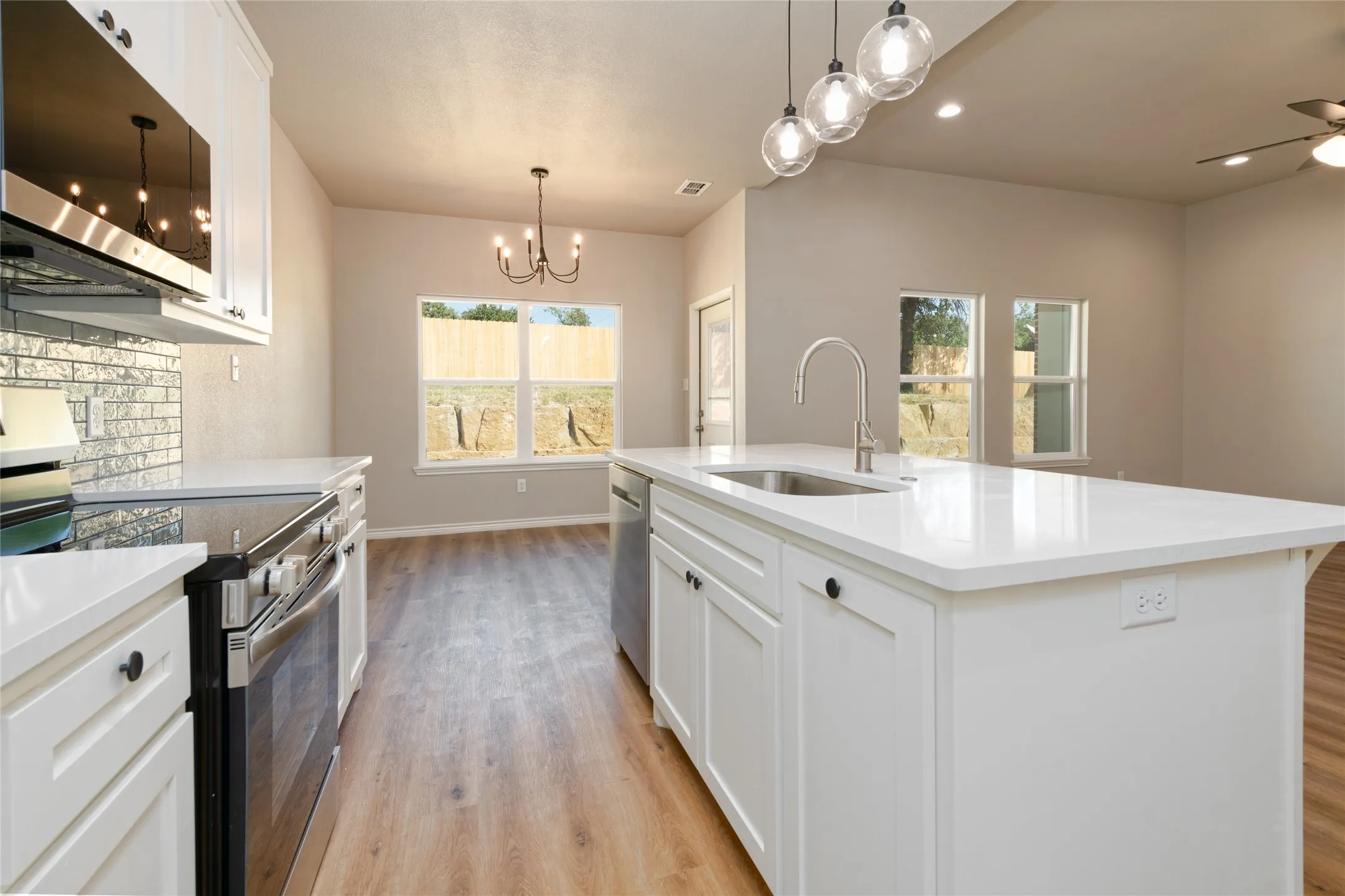 Single Family Residence For Sale in Callahan County , 119 Shallow Water Court, Clyde, Texas 79510, 3 Bedroom, 2 Bathroom, 2 Garage spaces, 1,448 Sqft, built in 2026, mls#21402761, Real Estate Agent in Clyde, Homes For Sale in Callahan county, Homes For Sale in Clyde, Realtor in Clyde Texas, Real Estate Brokerage Independent Realty Texas, Luminita Cordes Realtor