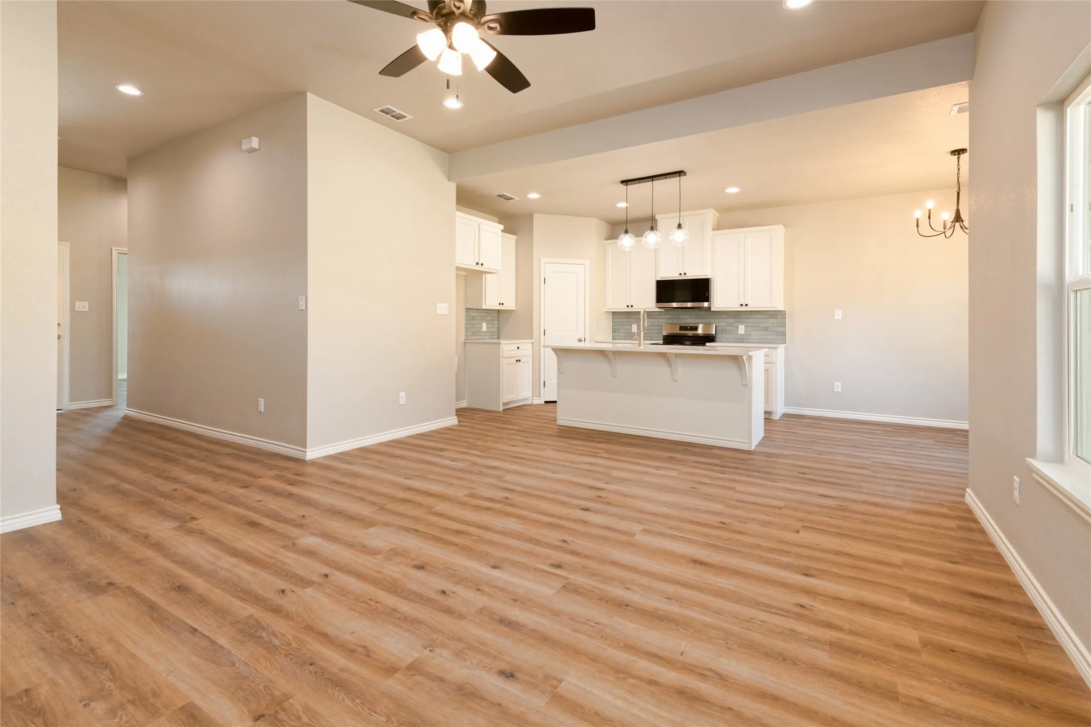 Single Family Residence For Sale in Callahan County , 119 Shallow Water Court, Clyde, Texas 79510, 3 Bedroom, 2 Bathroom, 2 Garage spaces, 1,448 Sqft, built in 2026, mls#21402761, Real Estate Agent in Clyde, Homes For Sale in Callahan county, Homes For Sale in Clyde, Realtor in Clyde Texas, Real Estate Brokerage Independent Realty Texas, Luminita Cordes Realtor