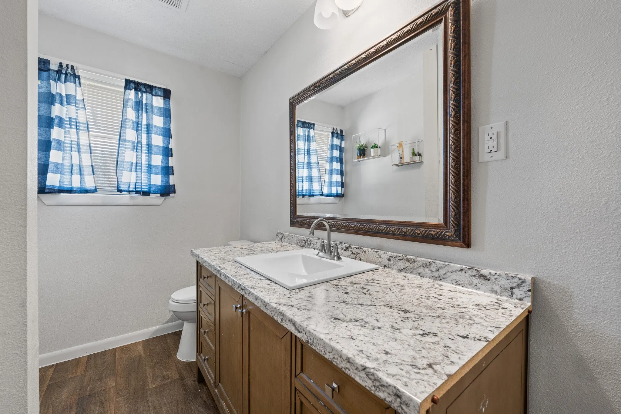 Single Family Residence For Sale in Tarrant County , 5509 Westhaven Drive, Fort Worth, Texas 76132, 3 Bedroom, 2 Bathroom, 2 Garage spaces, 1,323 Sqft, built in 1959, mls#21402924, Real Estate Agent in Fort Worth, Homes For Sale in Tarrant county, Homes For Sale in Fort Worth, Realtor in Fort Worth Texas, Real Estate Brokerage Independent Realty Texas, Luminita Cordes Realtor