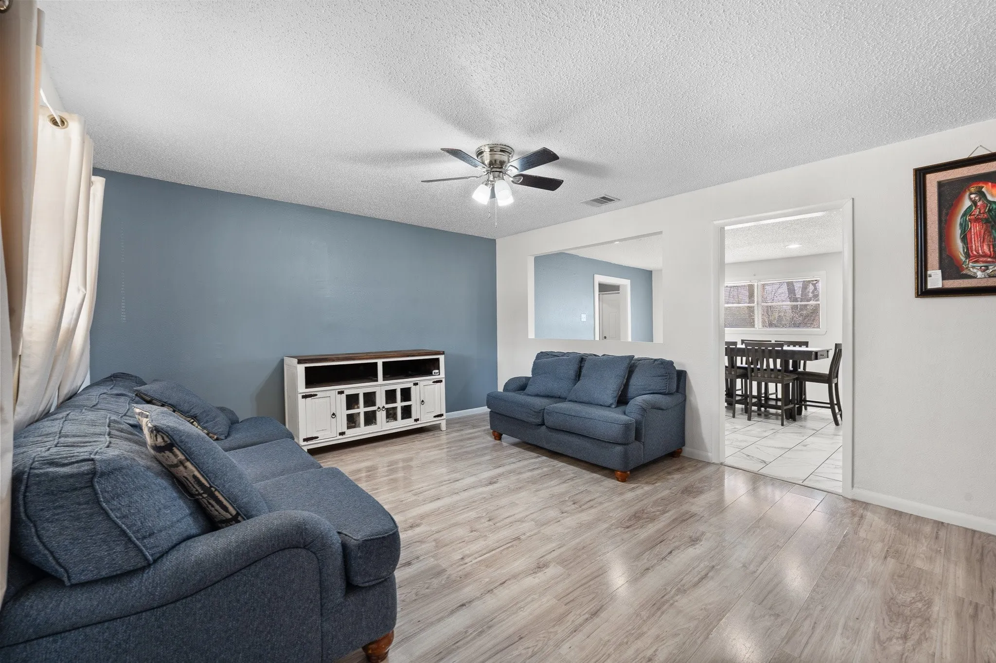 Single Family Residence For Sale in Tarrant County , 5509 Westhaven Drive, Fort Worth, Texas 76132, 3 Bedroom, 2 Bathroom, 2 Garage spaces, 1,323 Sqft, built in 1959, mls#21402924, Real Estate Agent in Fort Worth, Homes For Sale in Tarrant county, Homes For Sale in Fort Worth, Realtor in Fort Worth Texas, Real Estate Brokerage Independent Realty Texas, Luminita Cordes Realtor