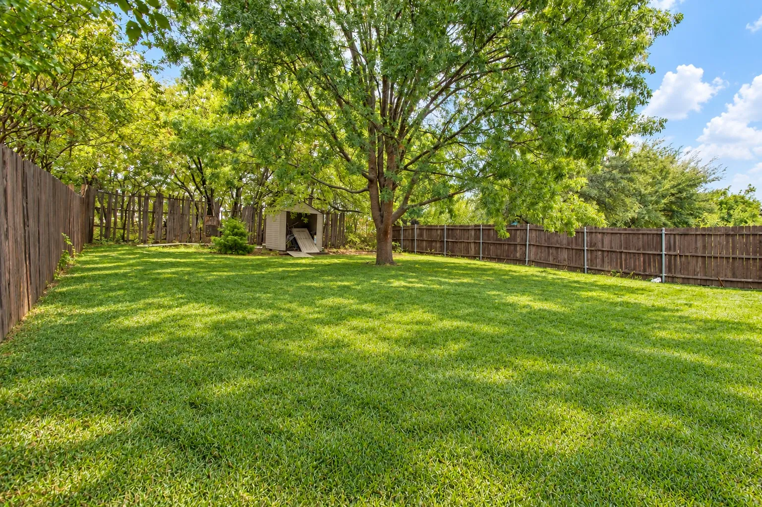Single Family Residence For Sale in Tarrant County , 6917 Coldwater Canyon Road, Fort Worth, Texas 76132, 3 Bedroom, 2 Bathroom, 2 Garage spaces, 1,821 Sqft, built in 1999, mls#21402914, Real Estate Agent in Fort Worth, Homes For Sale in Tarrant county, Homes For Sale in Fort Worth, Realtor in Fort Worth Texas, Real Estate Brokerage Independent Realty Texas, Luminita Cordes Realtor