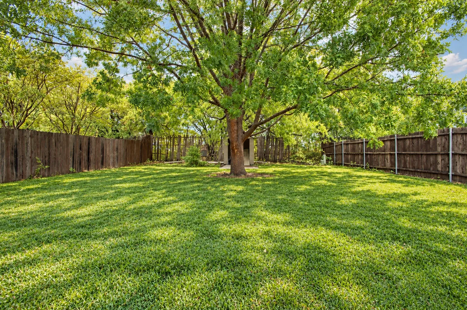 Single Family Residence For Sale in Tarrant County , 6917 Coldwater Canyon Road, Fort Worth, Texas 76132, 3 Bedroom, 2 Bathroom, 2 Garage spaces, 1,821 Sqft, built in 1999, mls#21402914, Real Estate Agent in Fort Worth, Homes For Sale in Tarrant county, Homes For Sale in Fort Worth, Realtor in Fort Worth Texas, Real Estate Brokerage Independent Realty Texas, Luminita Cordes Realtor