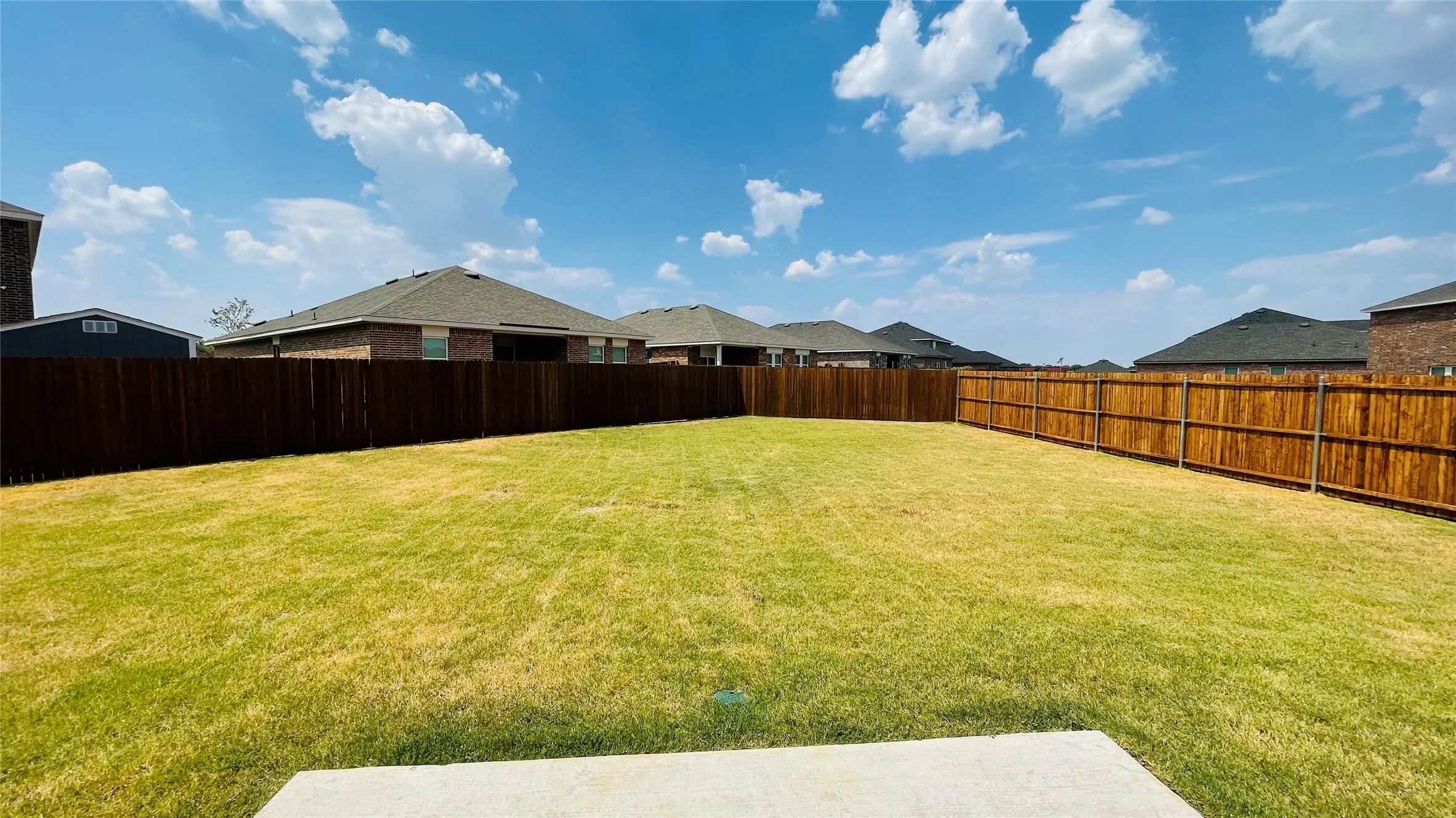 Single Family Residence For Rent in Tarrant County , 26 glen crossings, Edgecliff Village, Texas 76134, 4 Bedroom, 3 Bathroom, 2 Garage spaces, 2,095 Sqft, built in 2023, mls#21402946, Real Estate Agent in Edgecliff Village, Homes For Rent in Tarrant county, Homes For Rent in Edgecliff Village, Realtor in Edgecliff Village Texas, Real Estate Brokerage Independent Realty Texas, Luminita Cordes Realtor