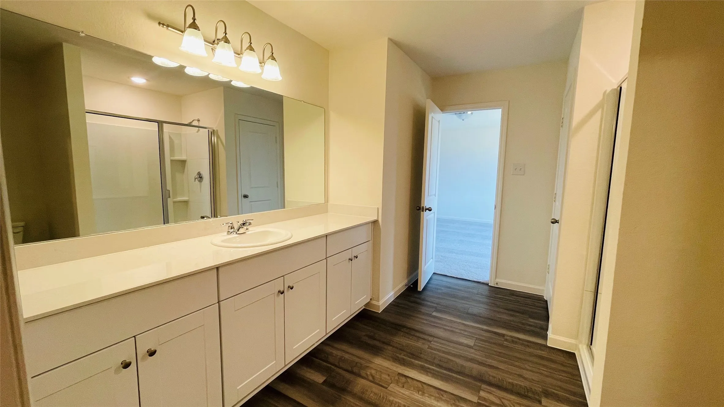Single Family Residence For Rent in Tarrant County , 26 glen crossings, Edgecliff Village, Texas 76134, 4 Bedroom, 3 Bathroom, 2 Garage spaces, 2,095 Sqft, built in 2023, mls#21402946, Real Estate Agent in Edgecliff Village, Homes For Rent in Tarrant county, Homes For Rent in Edgecliff Village, Realtor in Edgecliff Village Texas, Real Estate Brokerage Independent Realty Texas, Luminita Cordes Realtor