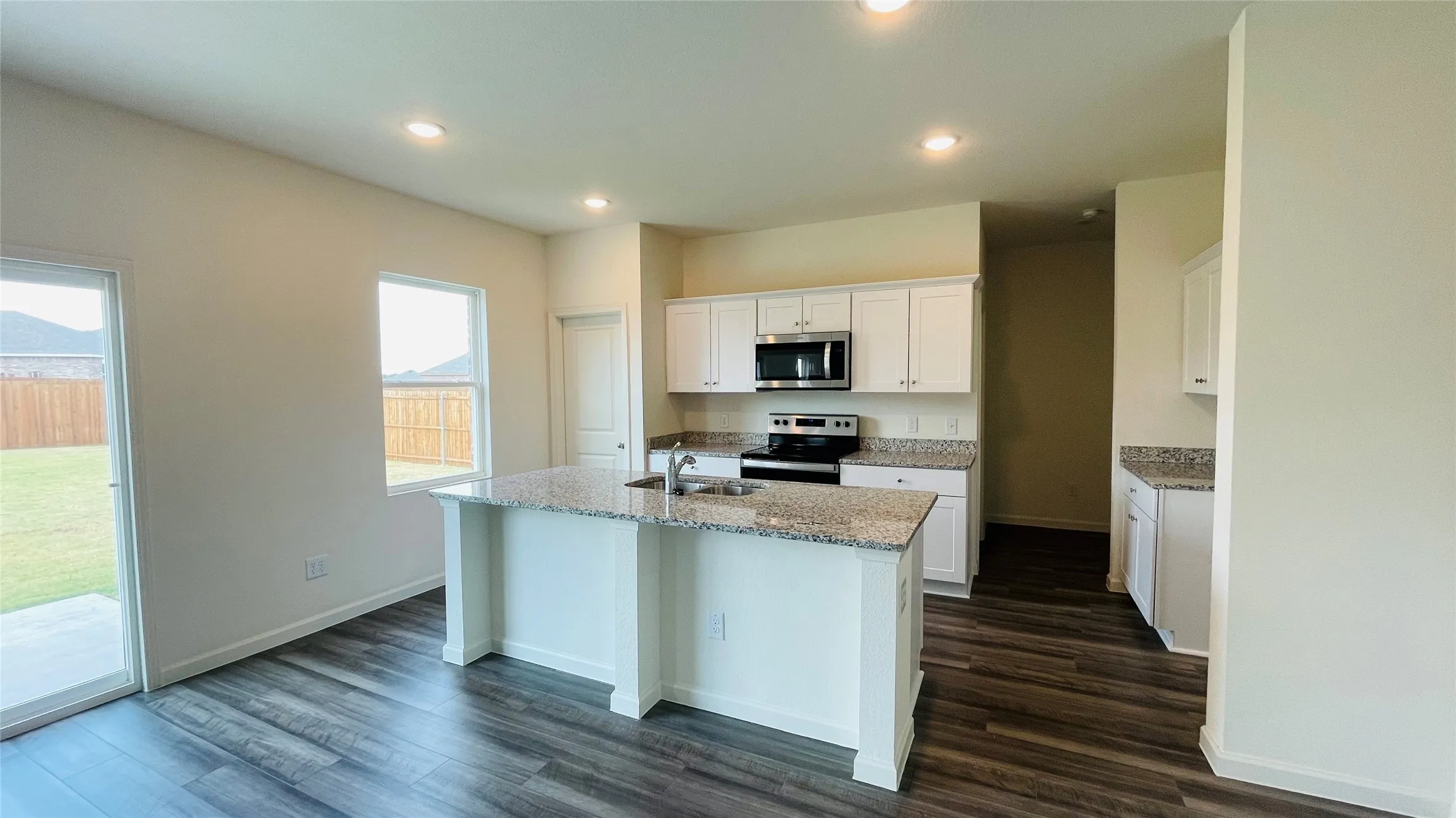 Single Family Residence For Rent in Tarrant County , 26 glen crossings, Edgecliff Village, Texas 76134, 4 Bedroom, 3 Bathroom, 2 Garage spaces, 2,095 Sqft, built in 2023, mls#21402946, Real Estate Agent in Edgecliff Village, Homes For Rent in Tarrant county, Homes For Rent in Edgecliff Village, Realtor in Edgecliff Village Texas, Real Estate Brokerage Independent Realty Texas, Luminita Cordes Realtor