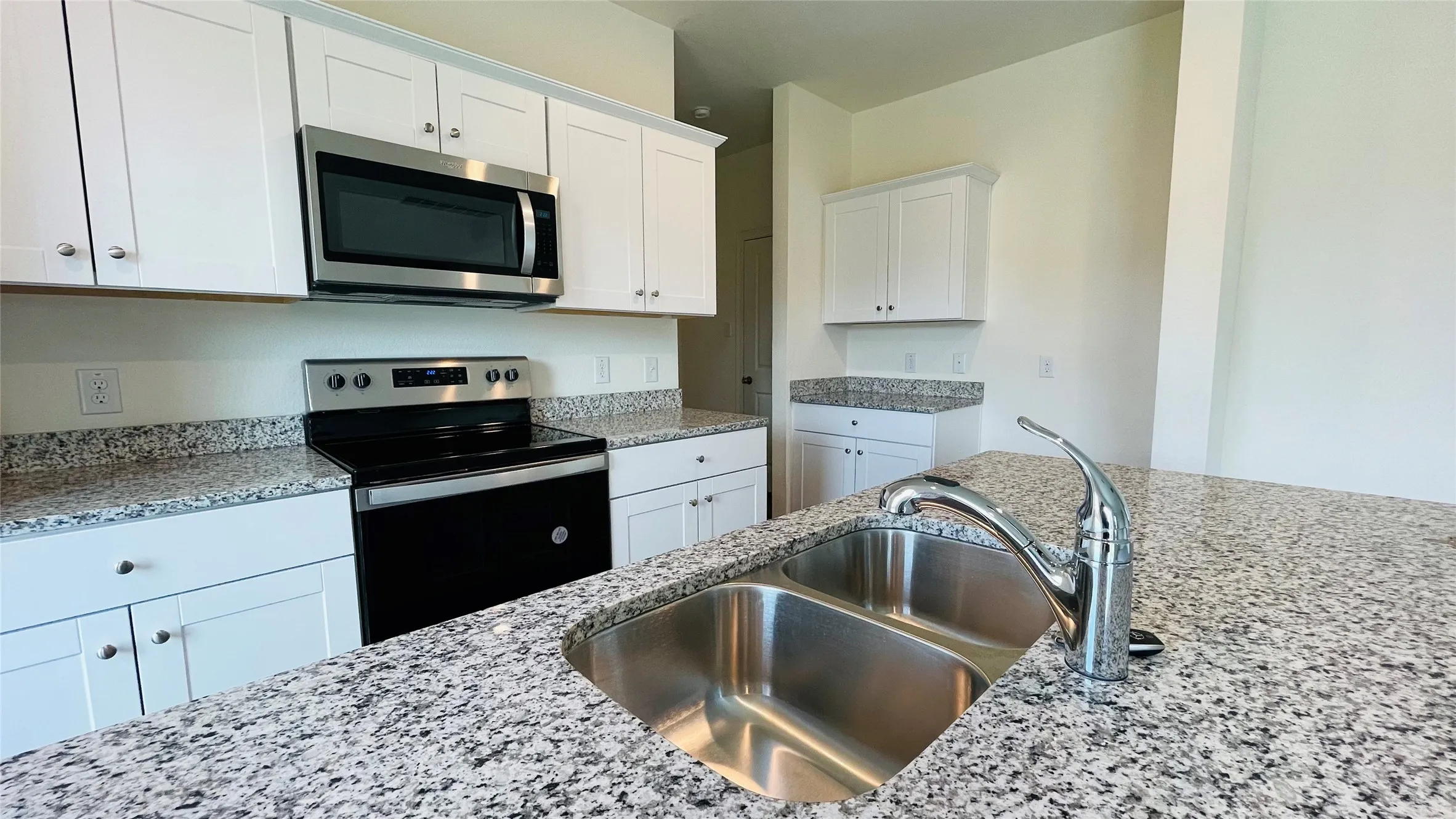 Single Family Residence For Rent in Tarrant County , 26 glen crossings, Edgecliff Village, Texas 76134, 4 Bedroom, 3 Bathroom, 2 Garage spaces, 2,095 Sqft, built in 2023, mls#21402946, Real Estate Agent in Edgecliff Village, Homes For Rent in Tarrant county, Homes For Rent in Edgecliff Village, Realtor in Edgecliff Village Texas, Real Estate Brokerage Independent Realty Texas, Luminita Cordes Realtor