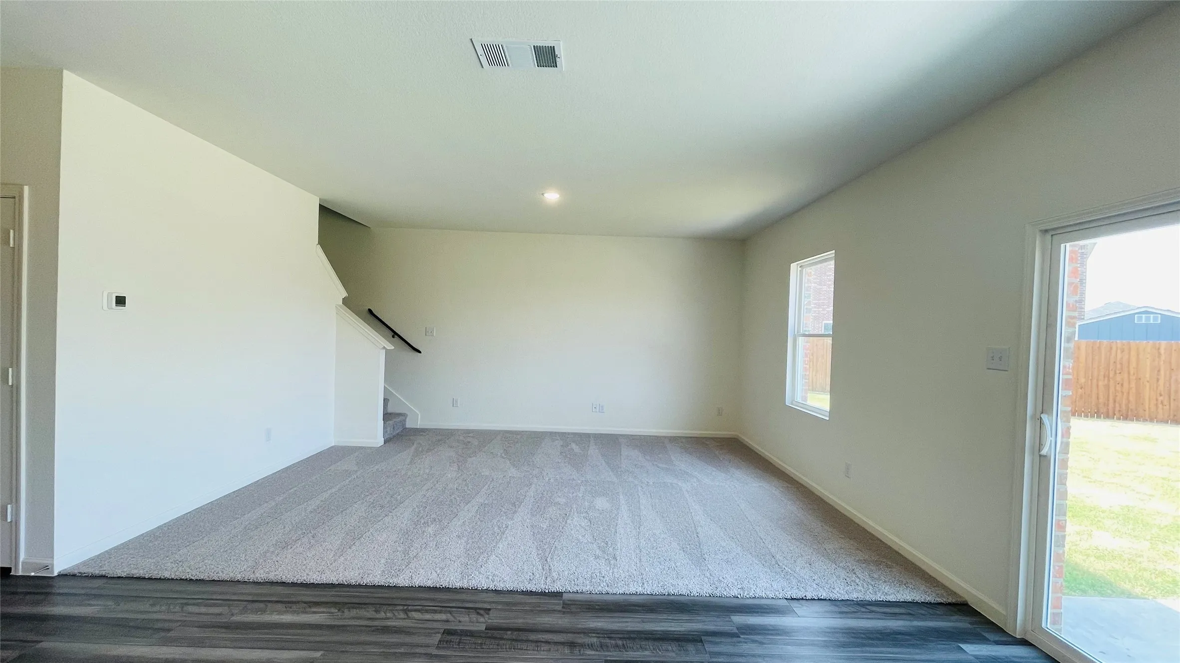 Single Family Residence For Rent in Tarrant County , 26 glen crossings, Edgecliff Village, Texas 76134, 4 Bedroom, 3 Bathroom, 2 Garage spaces, 2,095 Sqft, built in 2023, mls#21402946, Real Estate Agent in Edgecliff Village, Homes For Rent in Tarrant county, Homes For Rent in Edgecliff Village, Realtor in Edgecliff Village Texas, Real Estate Brokerage Independent Realty Texas, Luminita Cordes Realtor