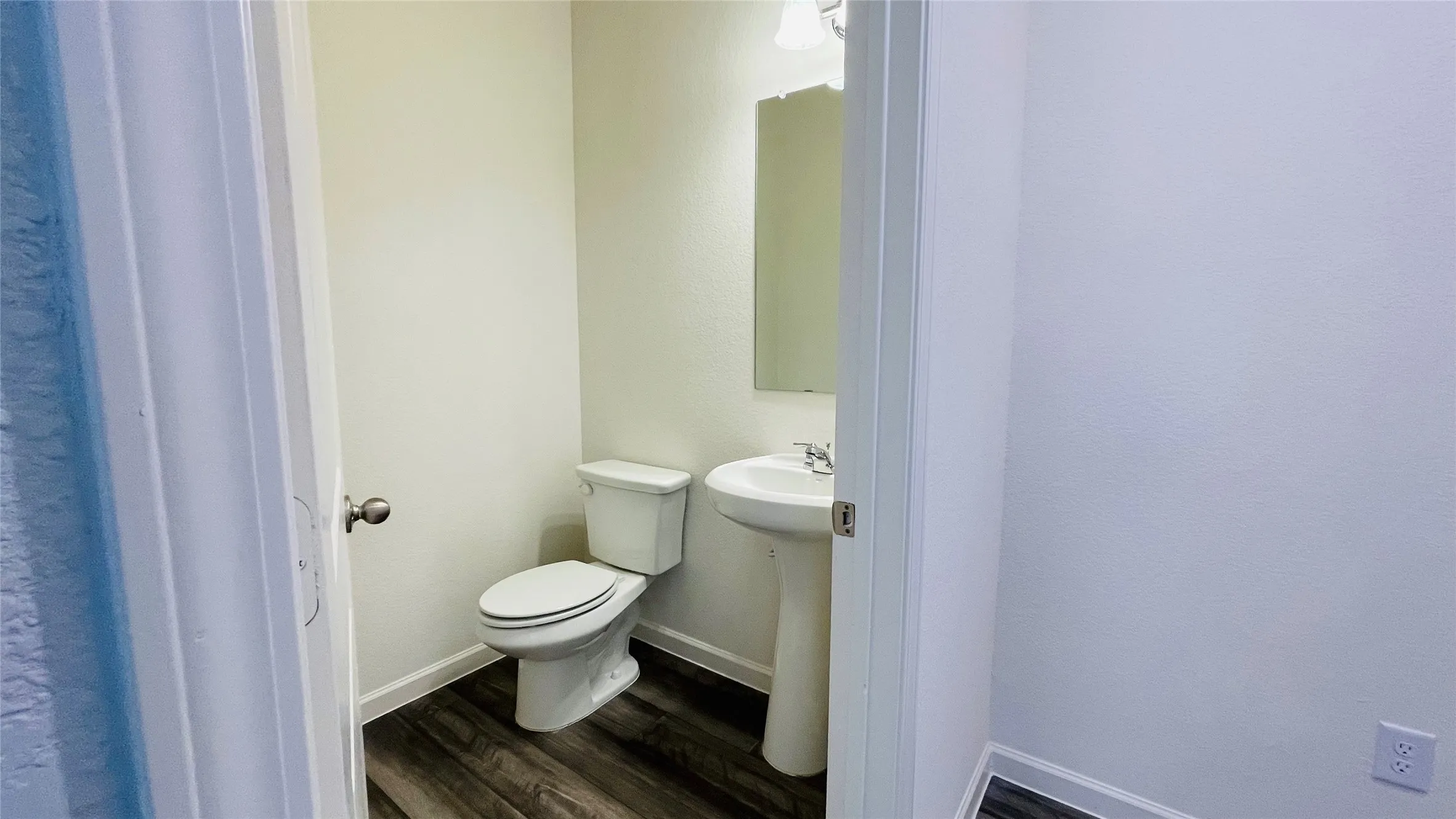 Single Family Residence For Rent in Tarrant County , 26 glen crossings, Edgecliff Village, Texas 76134, 4 Bedroom, 3 Bathroom, 2 Garage spaces, 2,095 Sqft, built in 2023, mls#21402946, Real Estate Agent in Edgecliff Village, Homes For Rent in Tarrant county, Homes For Rent in Edgecliff Village, Realtor in Edgecliff Village Texas, Real Estate Brokerage Independent Realty Texas, Luminita Cordes Realtor