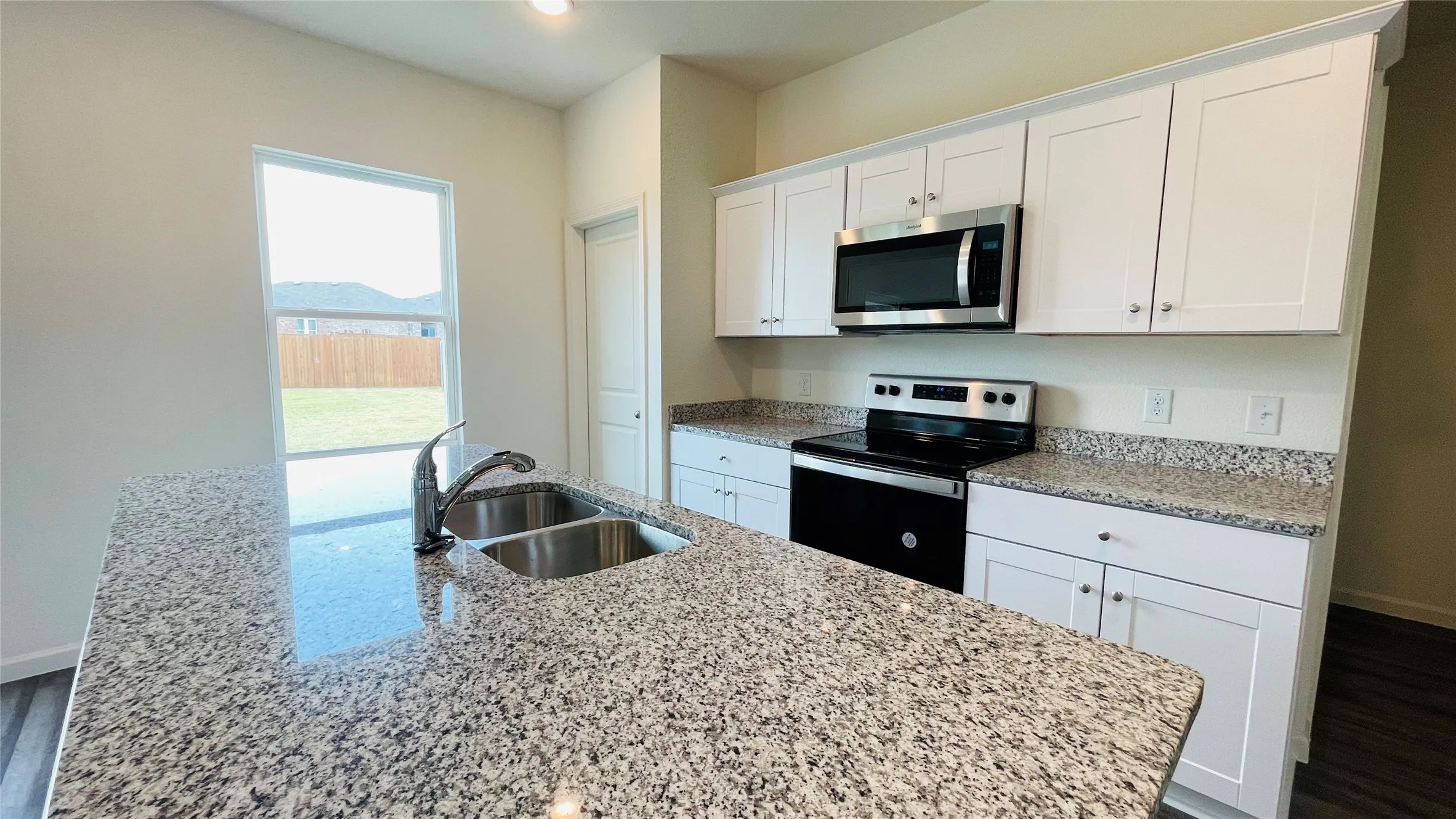 Single Family Residence For Rent in Tarrant County , 26 glen crossings, Edgecliff Village, Texas 76134, 4 Bedroom, 3 Bathroom, 2 Garage spaces, 2,095 Sqft, built in 2023, mls#21402946, Real Estate Agent in Edgecliff Village, Homes For Rent in Tarrant county, Homes For Rent in Edgecliff Village, Realtor in Edgecliff Village Texas, Real Estate Brokerage Independent Realty Texas, Luminita Cordes Realtor